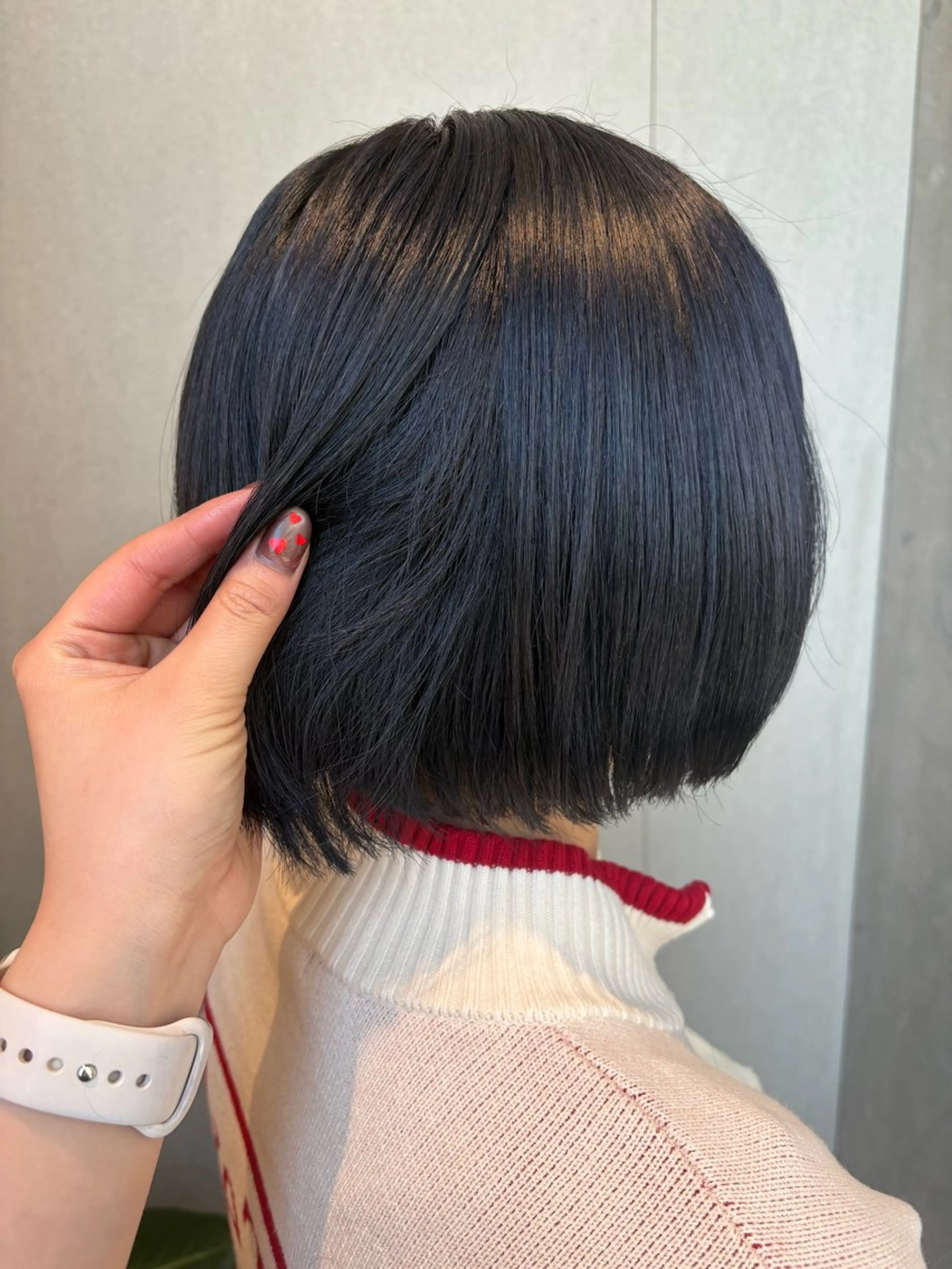 カラー 黒髪 ブルーカラー ブルーブラック 透明感カラー カット ヘアカラー 秋吉 結愛のヘアスタイル