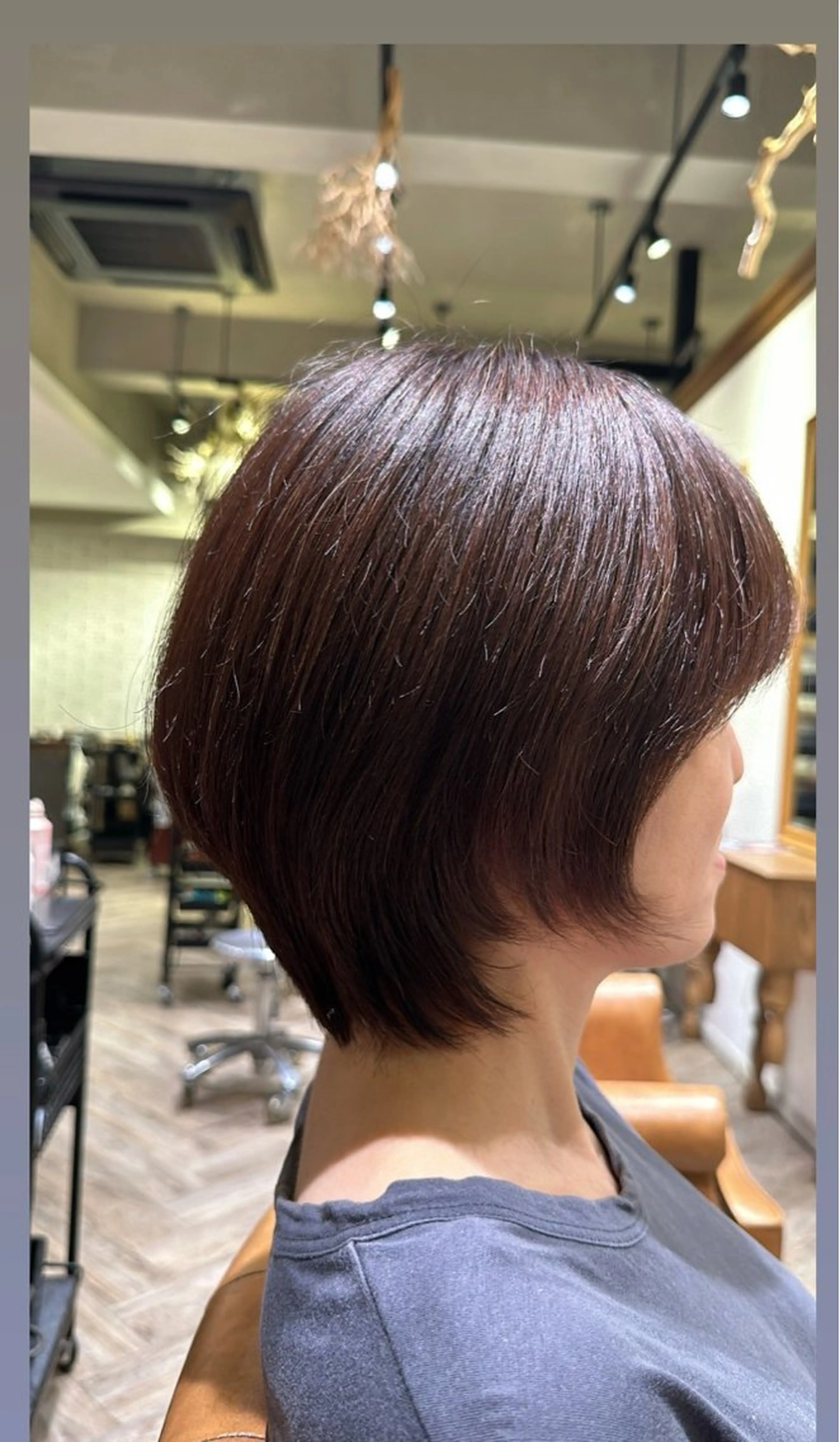 ショート カラー カット ヘアカラー 白木 葵のヘアスタイル