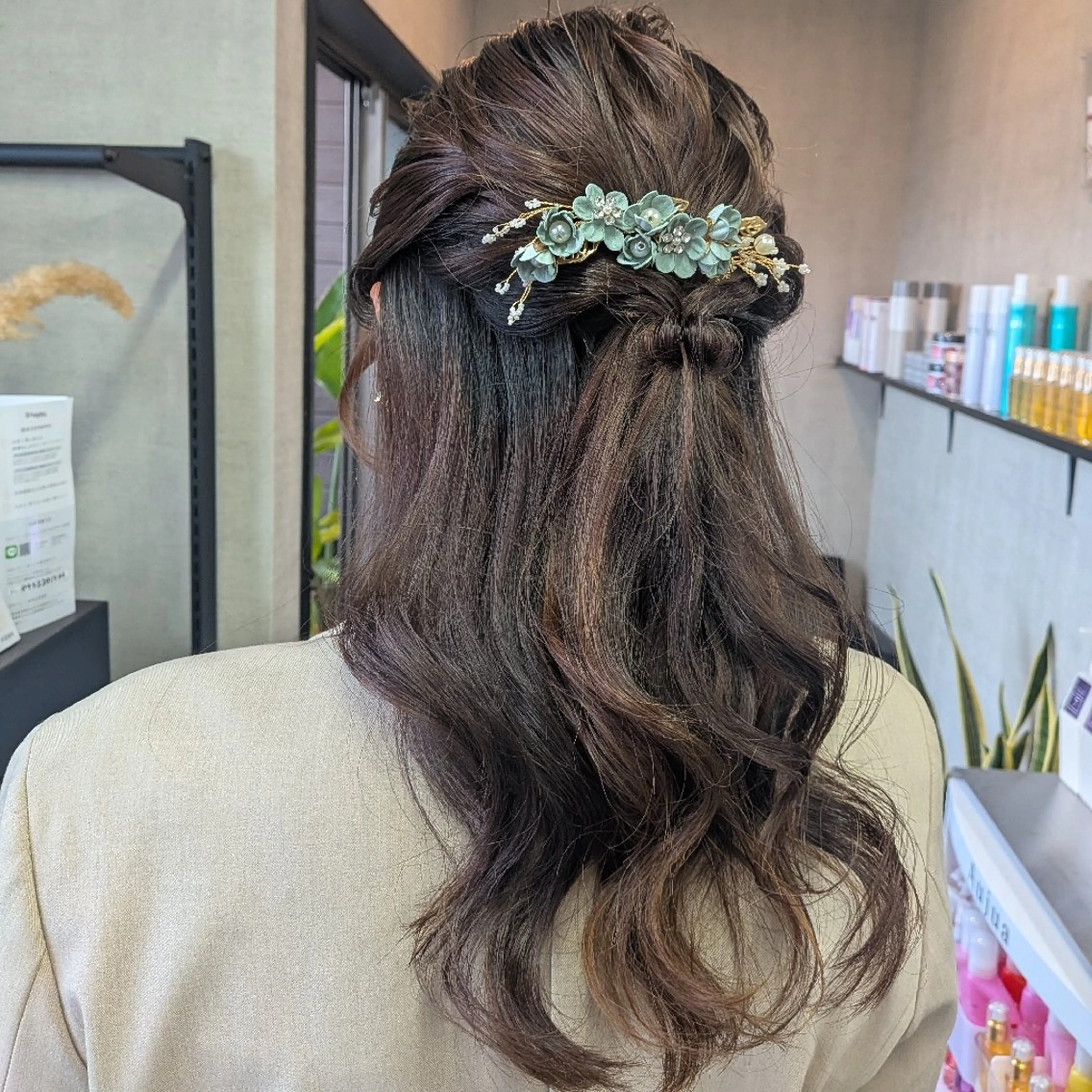 ロング ヘアアレンジ ヘアセット 小林 梨香のヘアスタイル