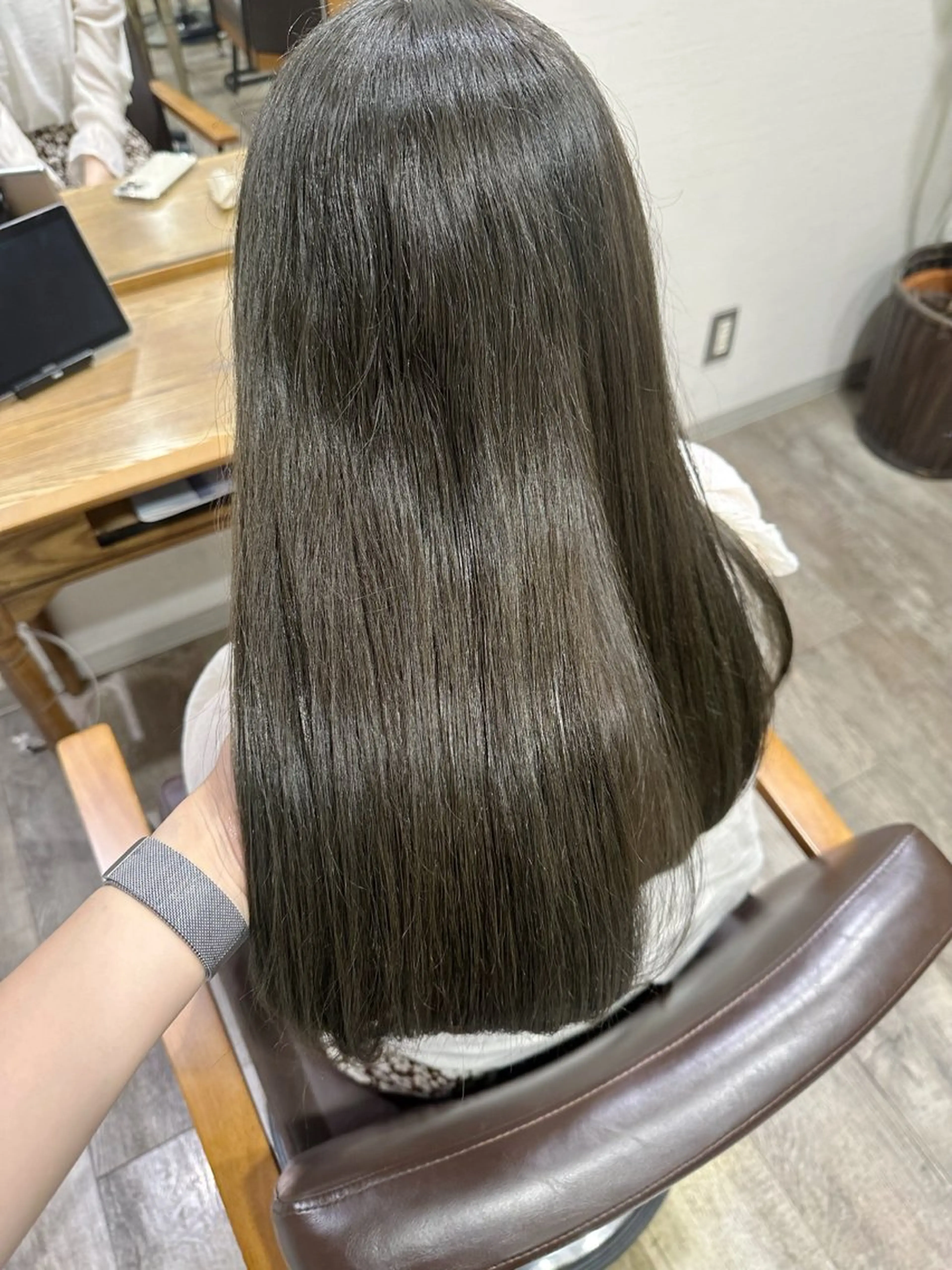 セミロング カット ヘアカラー 🫧艶髪カラー/ 透明感カラー/ヒマリのヘアスタイル