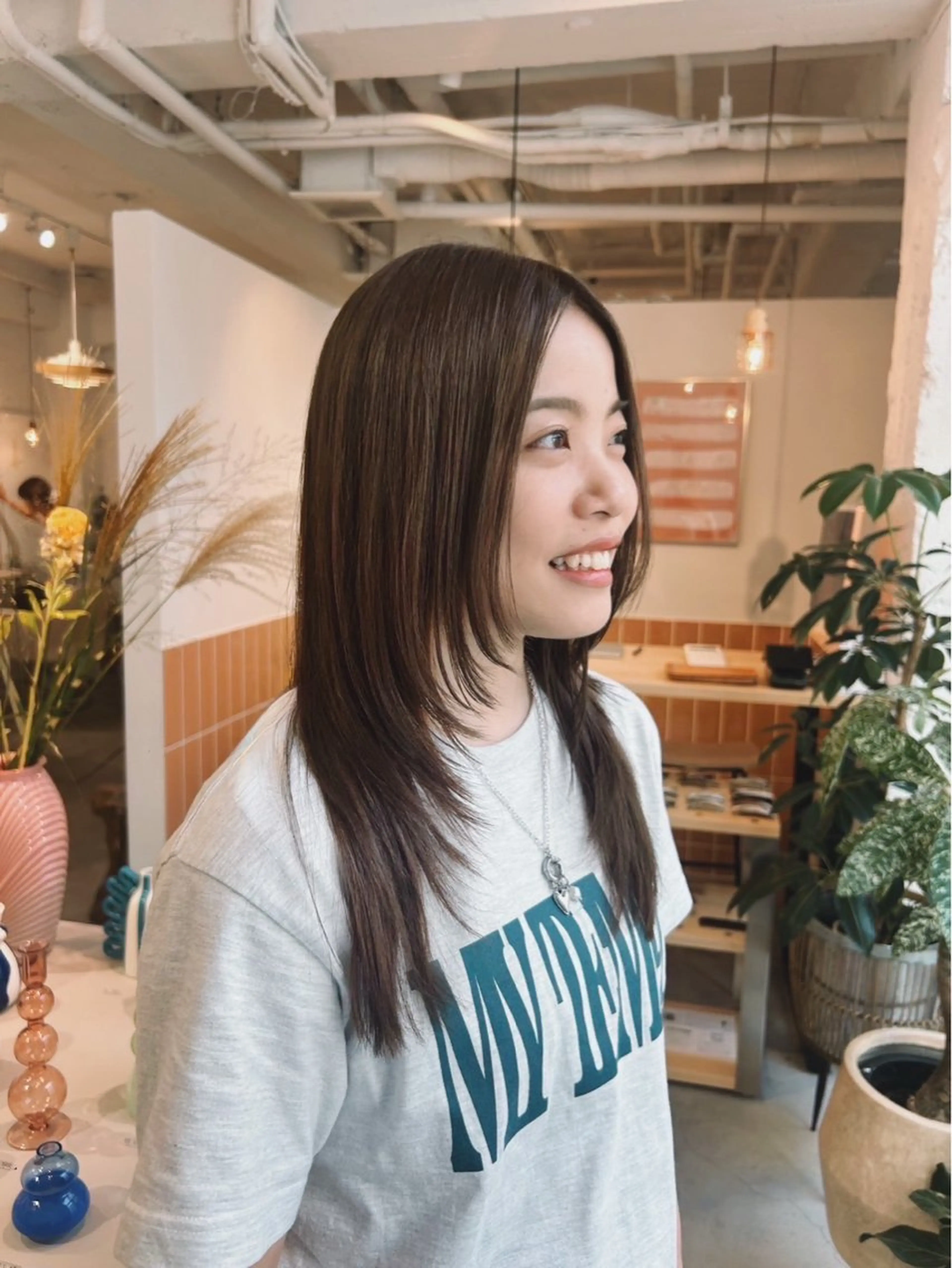 ロング カラー ブラウンカラー 透明感カラー レイヤーカット ウメキ ユウカのヘアスタイル