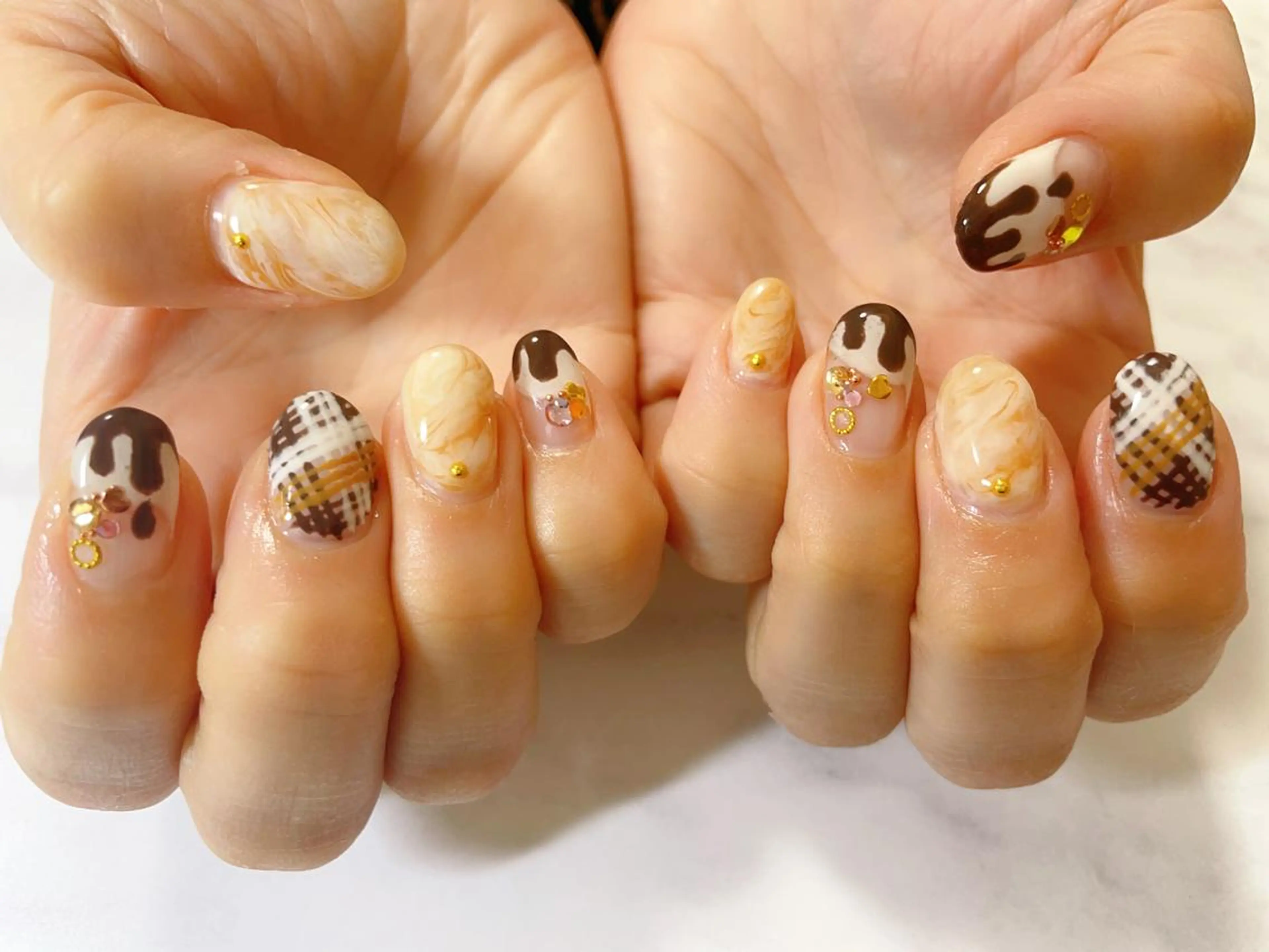 ネイル ラメ(グリッター) バレンタイン Nail Salon Repos【ルポ】のネイルデザイン