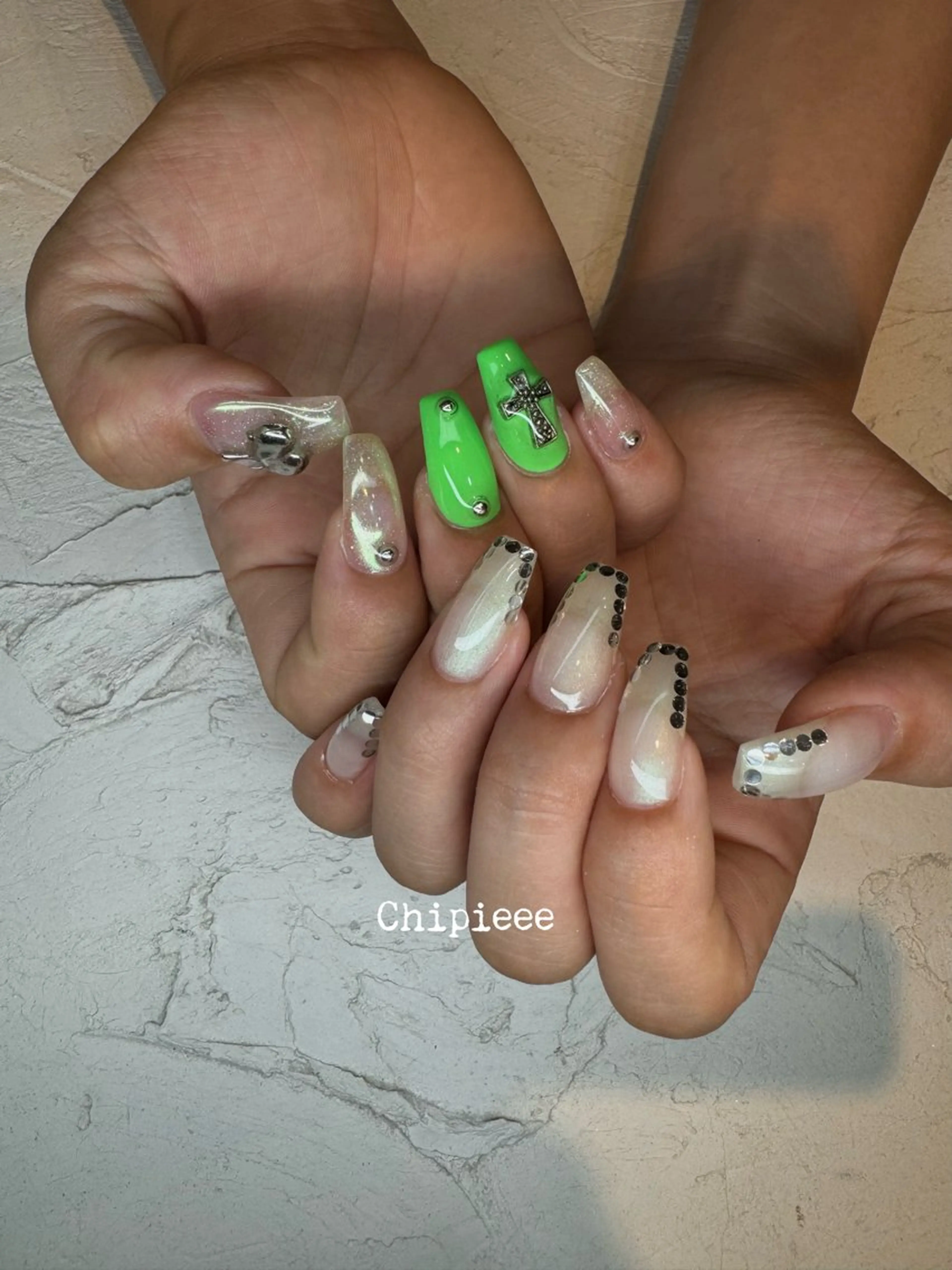 ネイル le  nail edition天神店所属・le MAIKA 天神のネイルデザイン