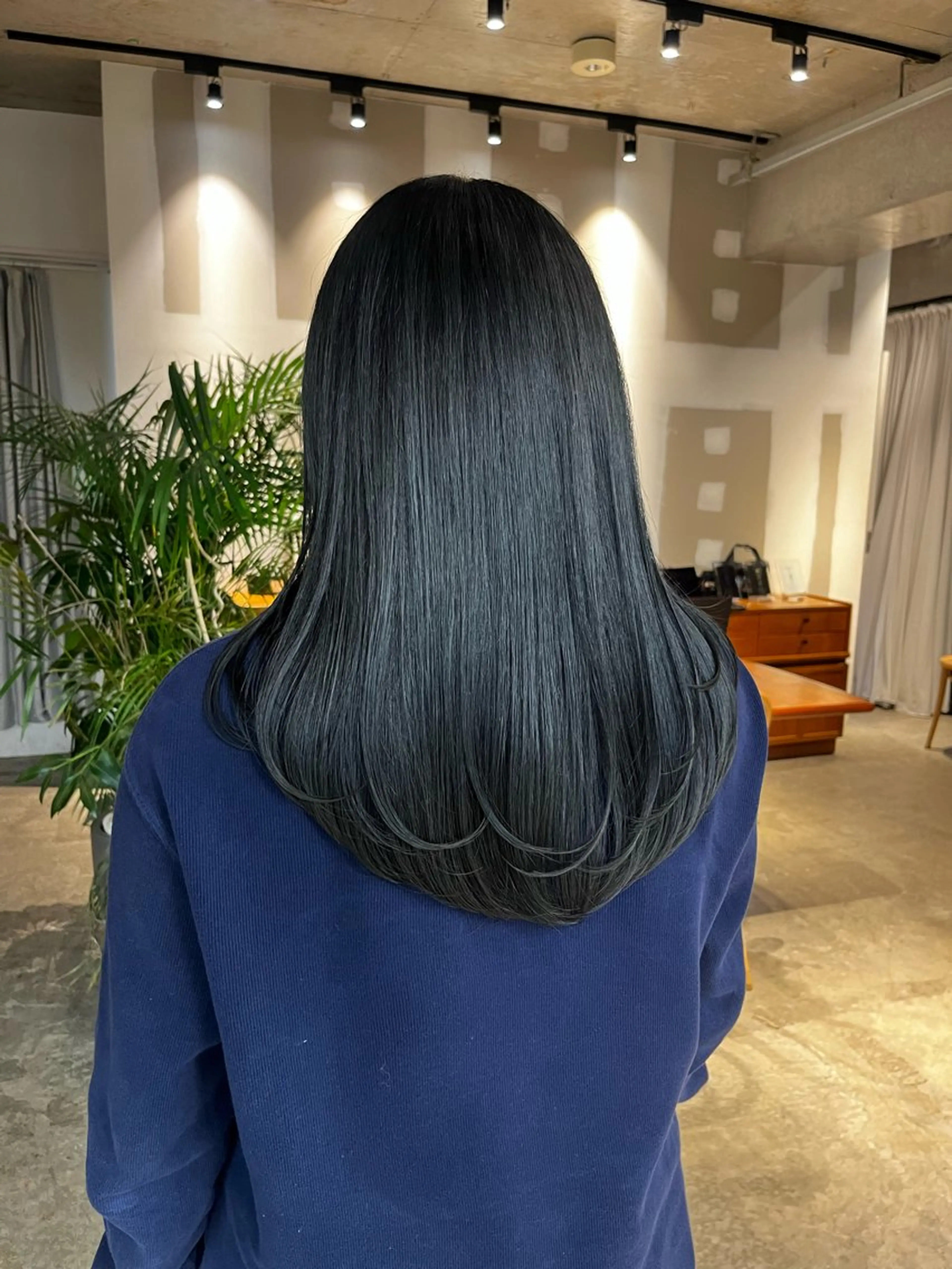 ロング カラー 透明感カラー オレンジ ヘアカラー トリートメント ムツキ/品のある 艶カラー/縮毛矯正のヘアスタイル