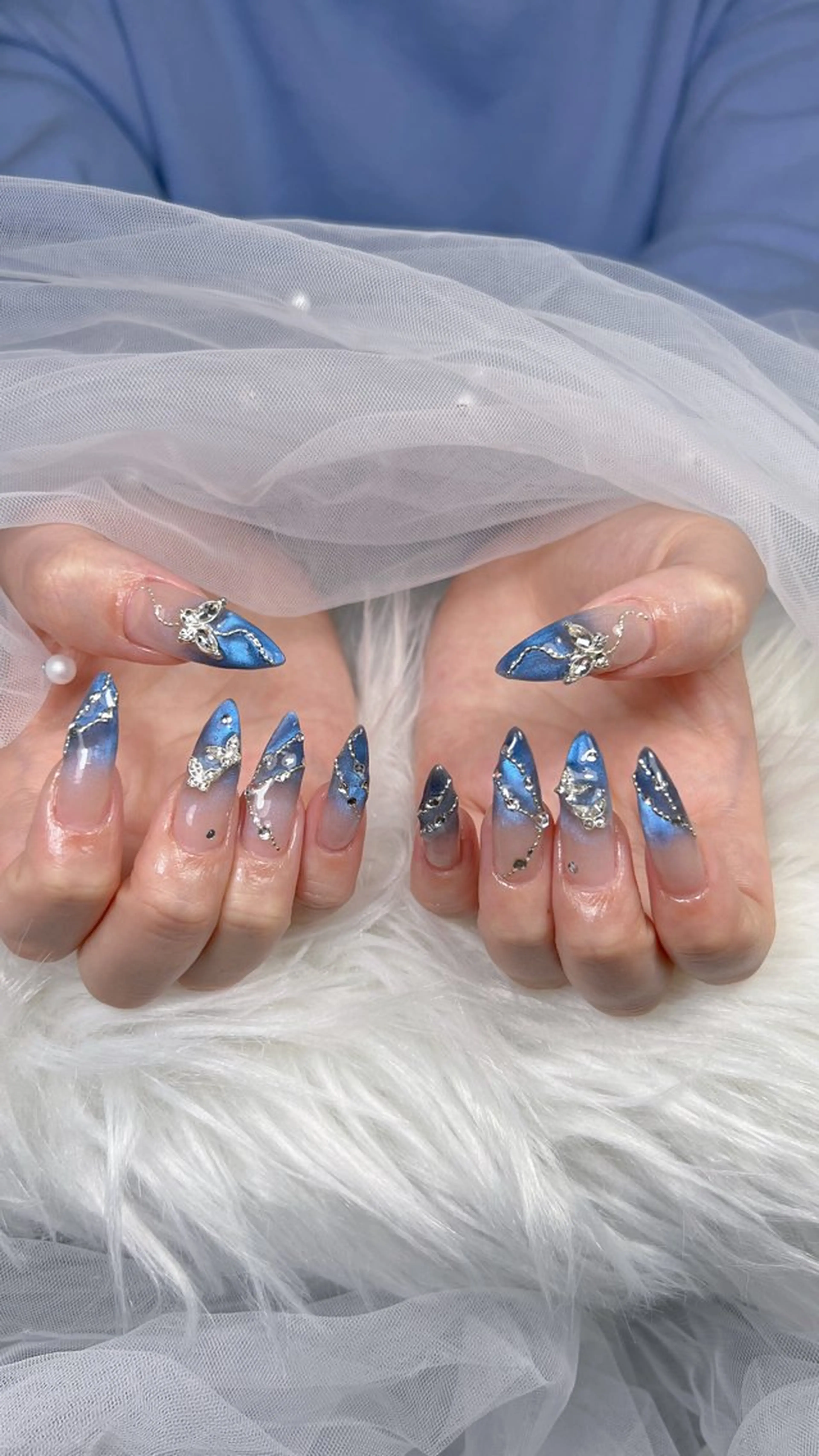 ネイル アートネイル オーロラネイル チークネイル 長さ出し フットネイル ハンドネイル フットネイル ハンドケア Noiranail_ studio川越西口のネイルデザイン