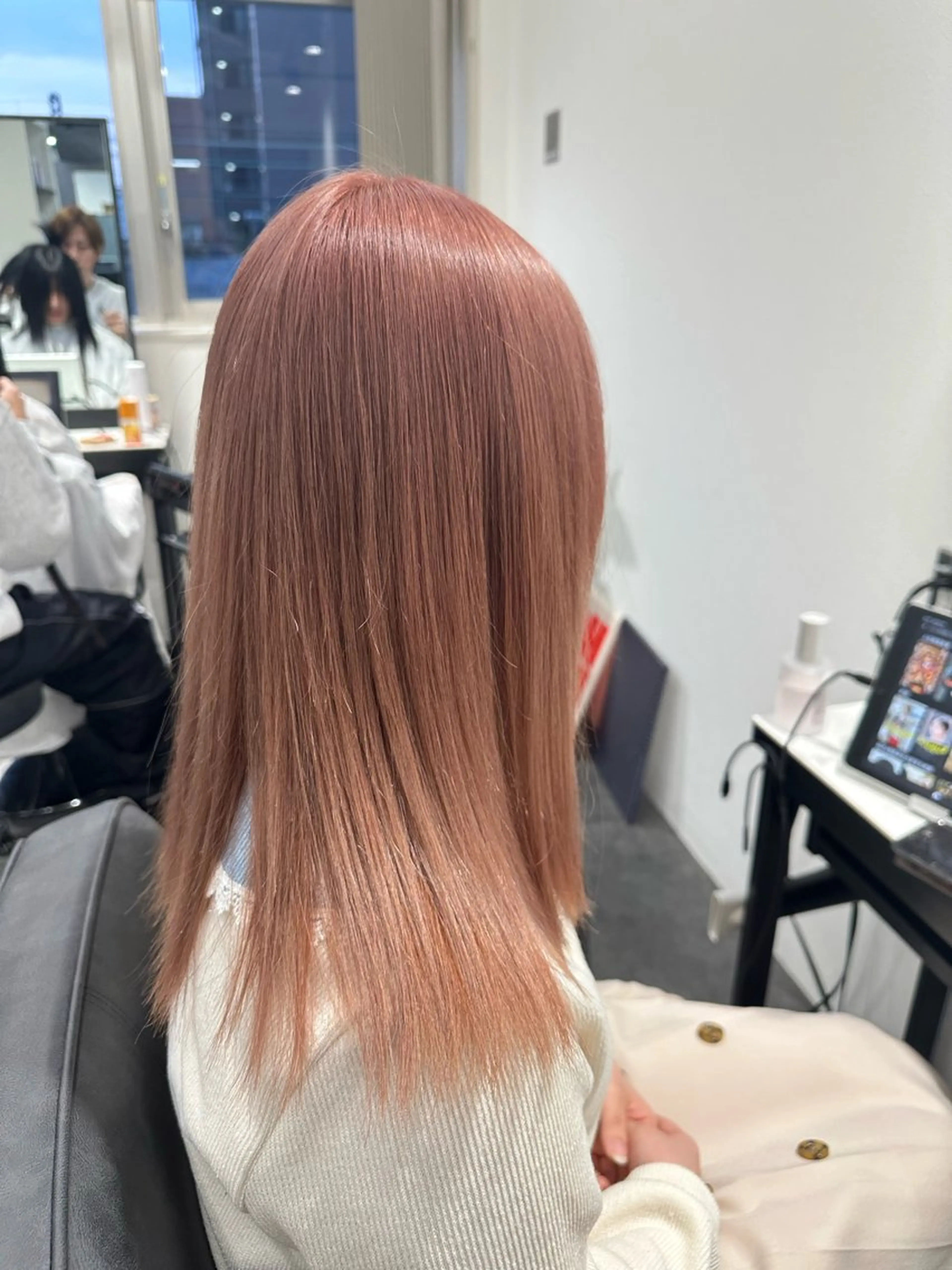 ミディアム カラー ベージュカラー ダブルカラー ピンクカラー ピンクベージュ ヘアカラー トリートメント プルエクステ/透明感 カラー✨KAZUKIのヘアスタイル