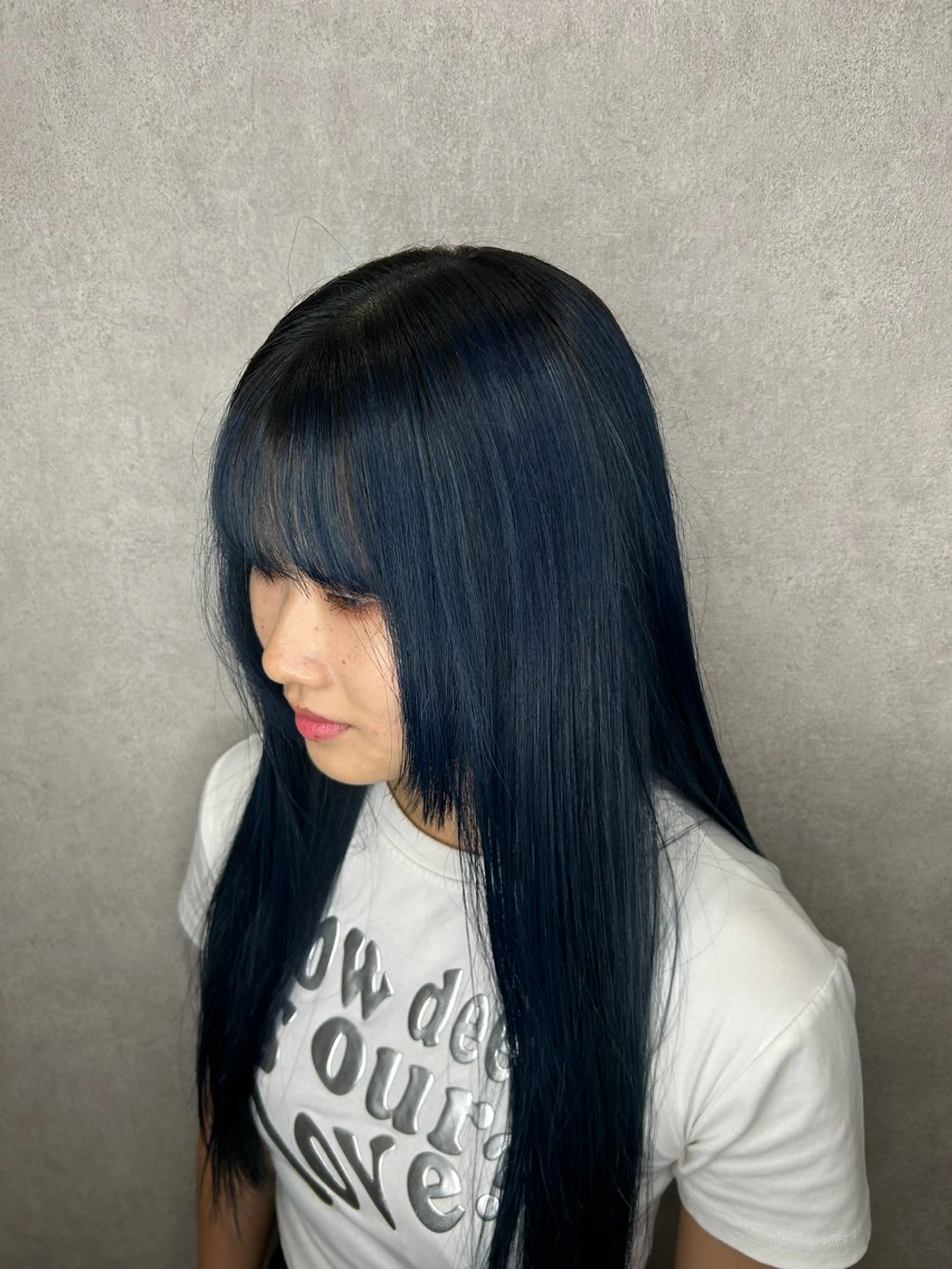 ロング カラー ブルーカラー ヘアカラー 石塚 光流のヘアスタイル