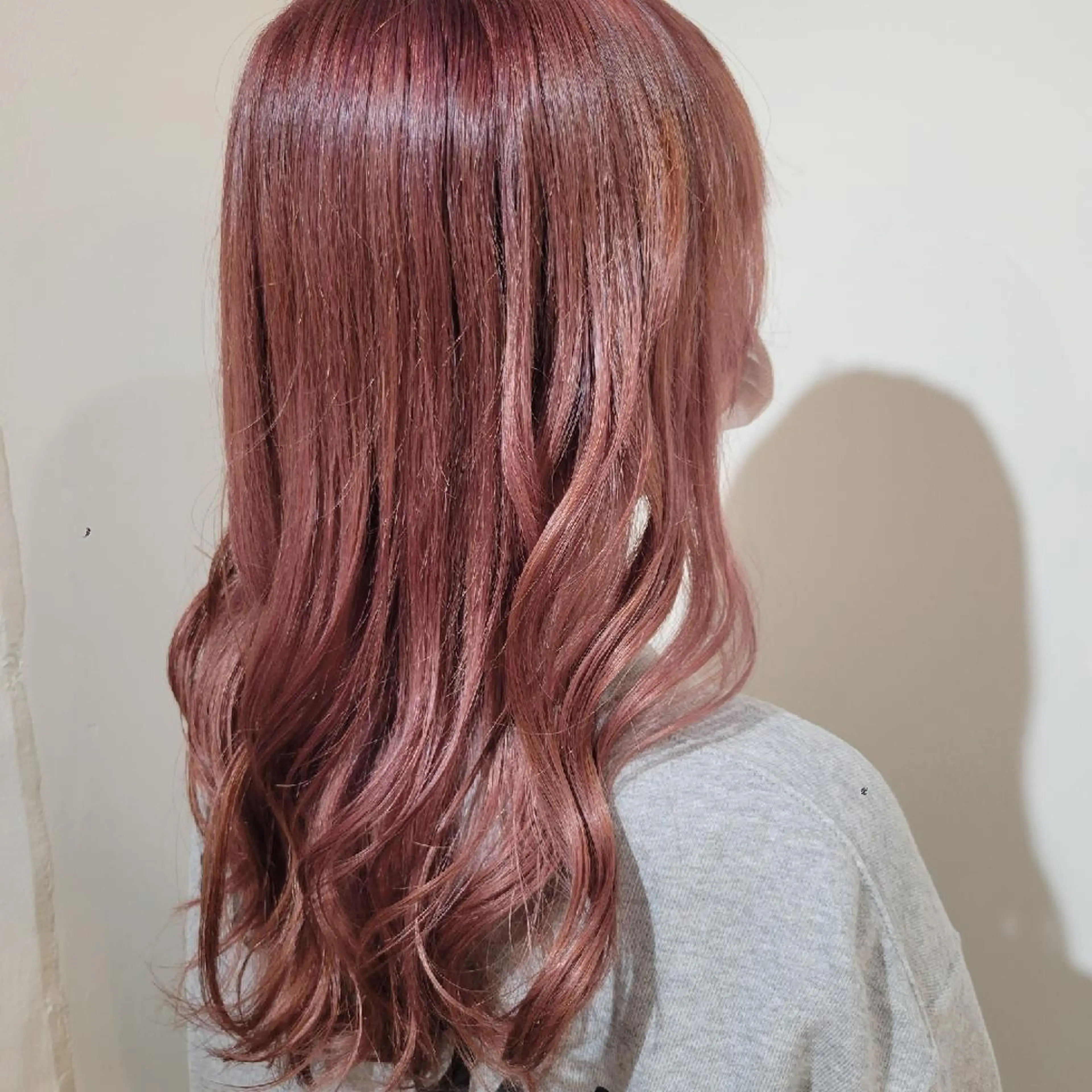 ロング カット ヘアカラー トリートメント 🇰🇷透明感×ハイ トーン🌟tomoのヘアスタイル