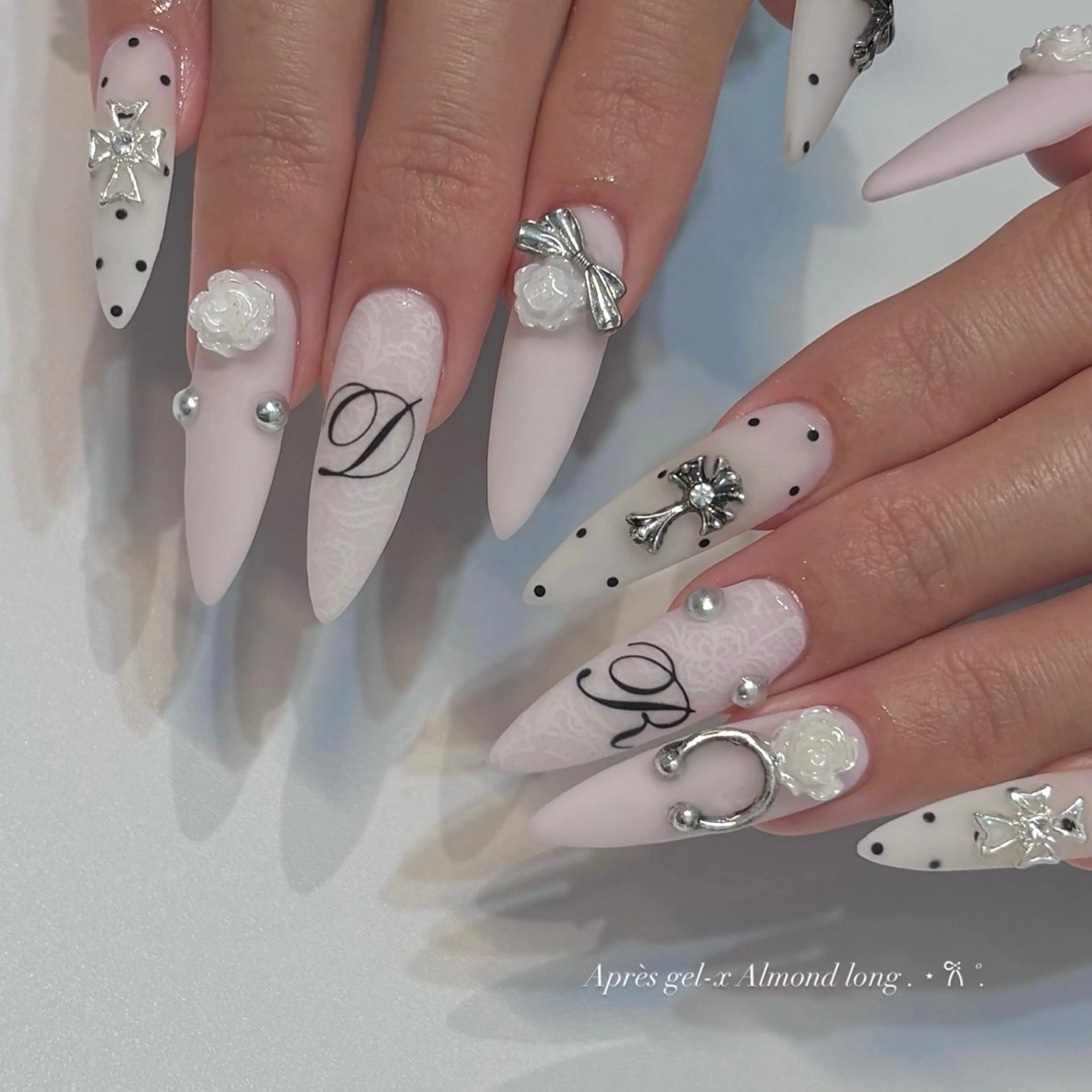 ネイル ハンドネイル BONNIE MIKIのネイルデザイン