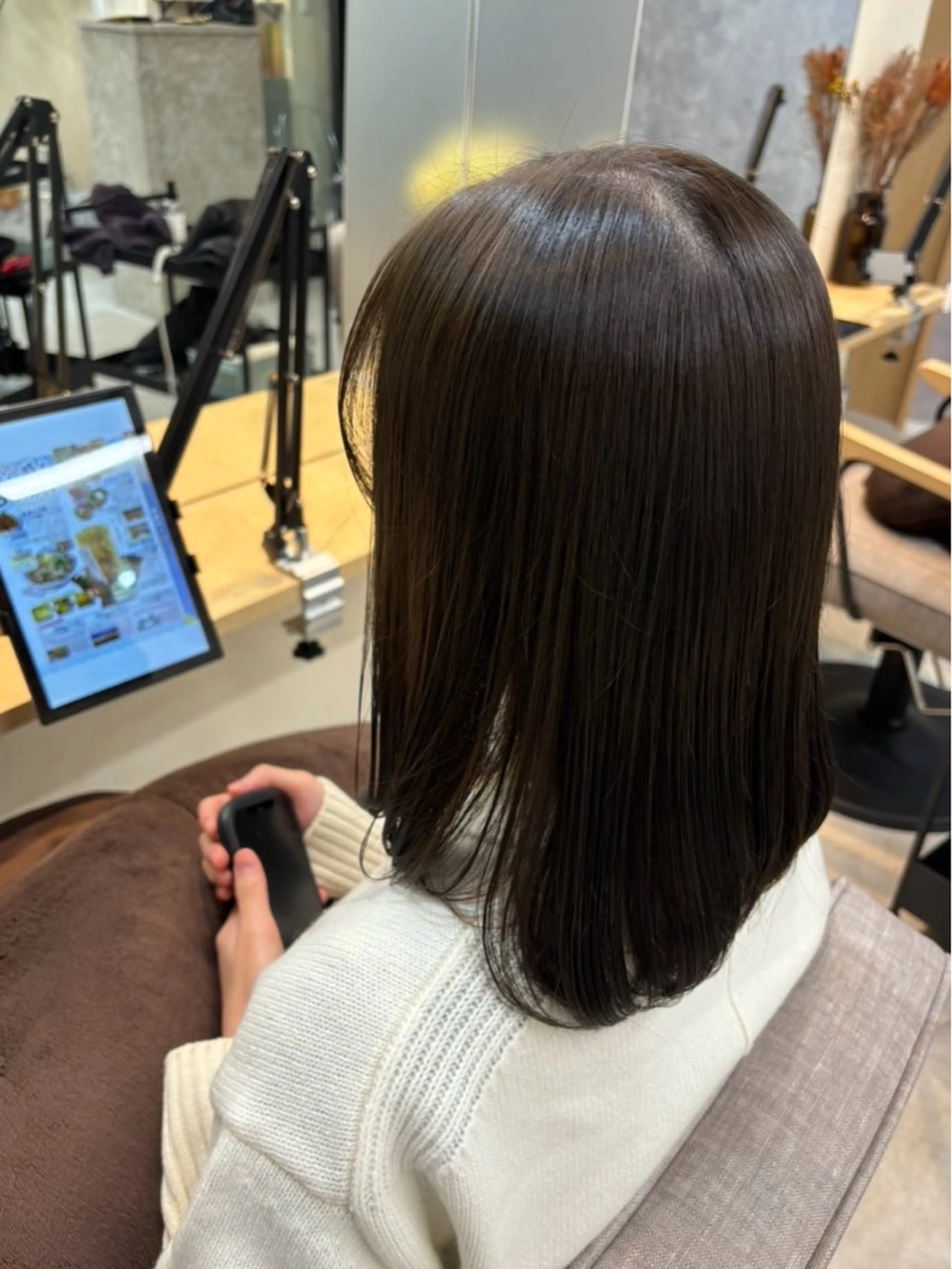 ロング カラー アッシュ アッシュグレー イルミナカラー 髪質改善 ロング 桜木町2分/くびれ /ボブ/ナチュラルのヘアスタイル