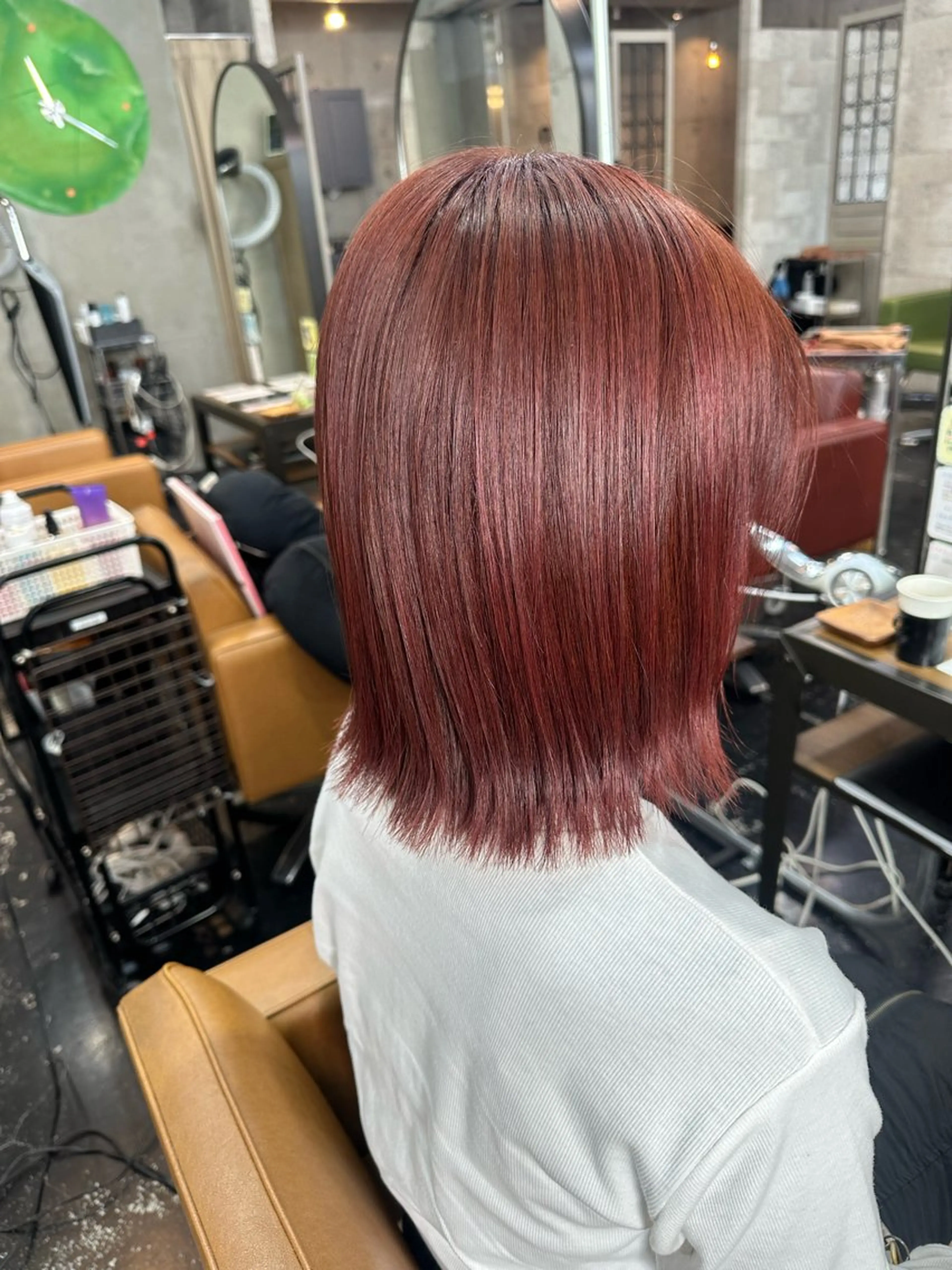 ミディアム 保井 実奈美のヘアスタイル