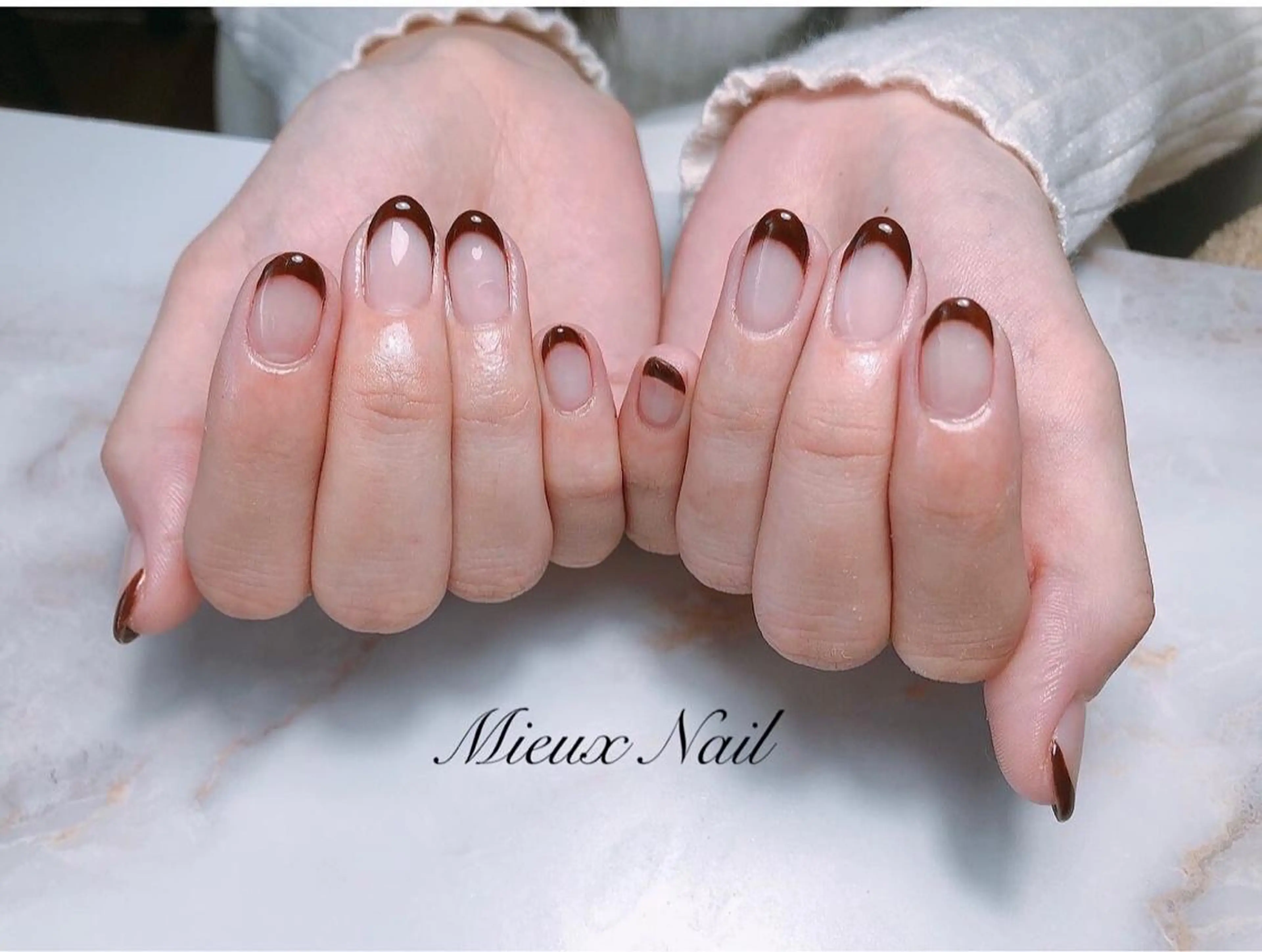 ネイル ブラウン フレンチネイル オフィスネイル シンプルネイル ハンドネイル 市川 麻衣子のネイルデザイン