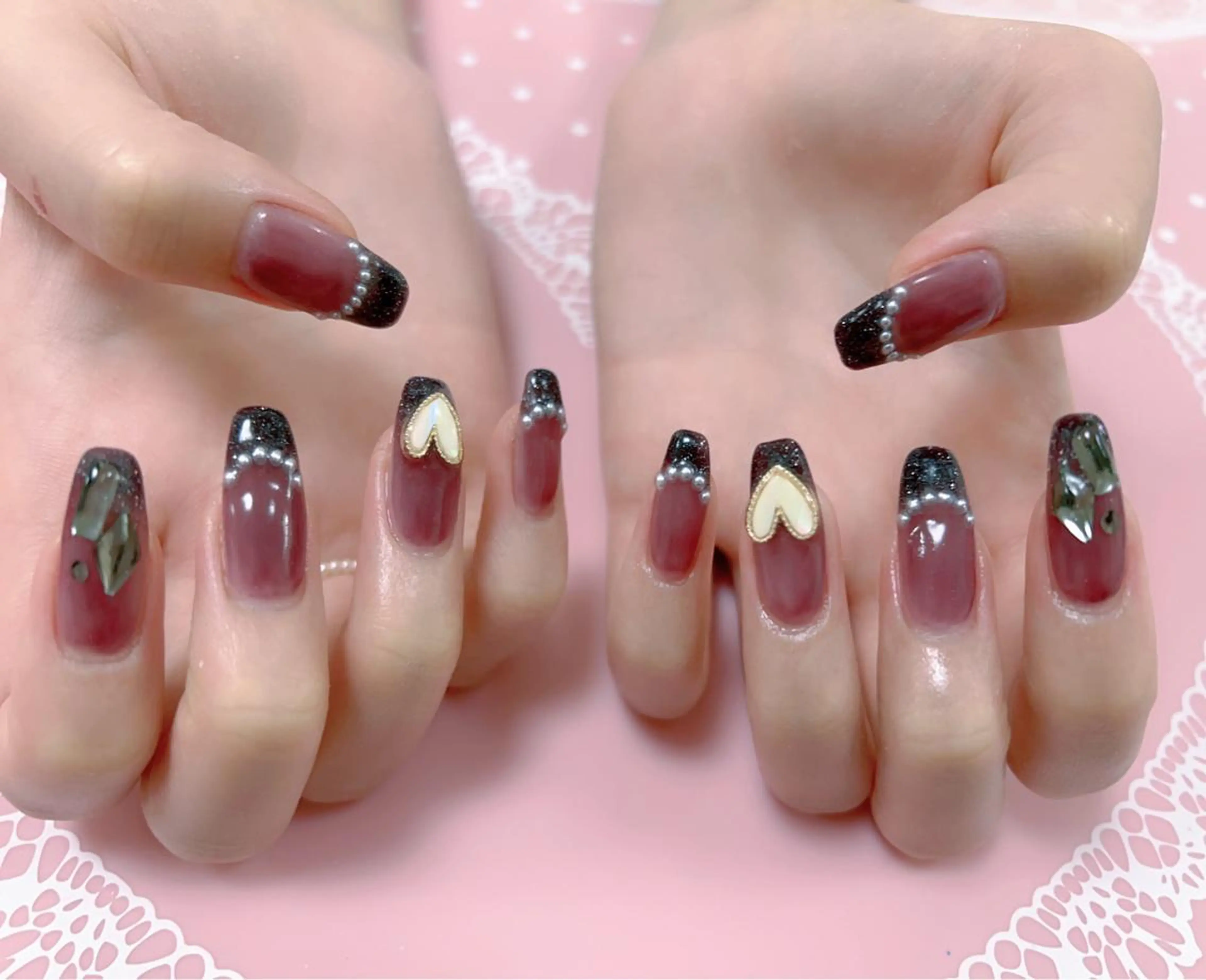 ネイル はぴねす所属・横浜 美夢のネイルデザイン