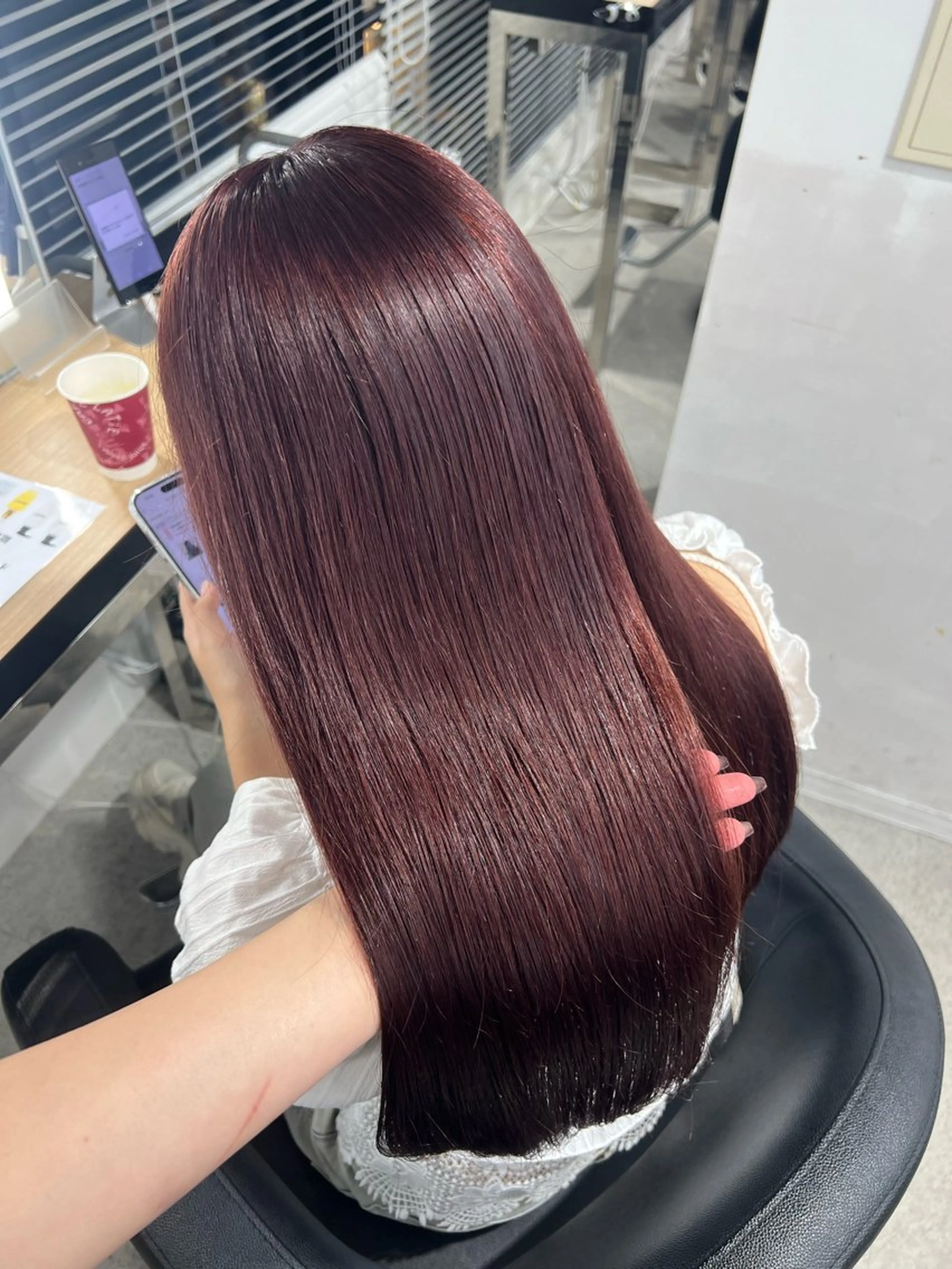 ロング カラー ブリーチ 髪質改善 トリートメント ヘアカラー 💗愛され暖色💗 ピンク/レッド💗のヘアスタイル