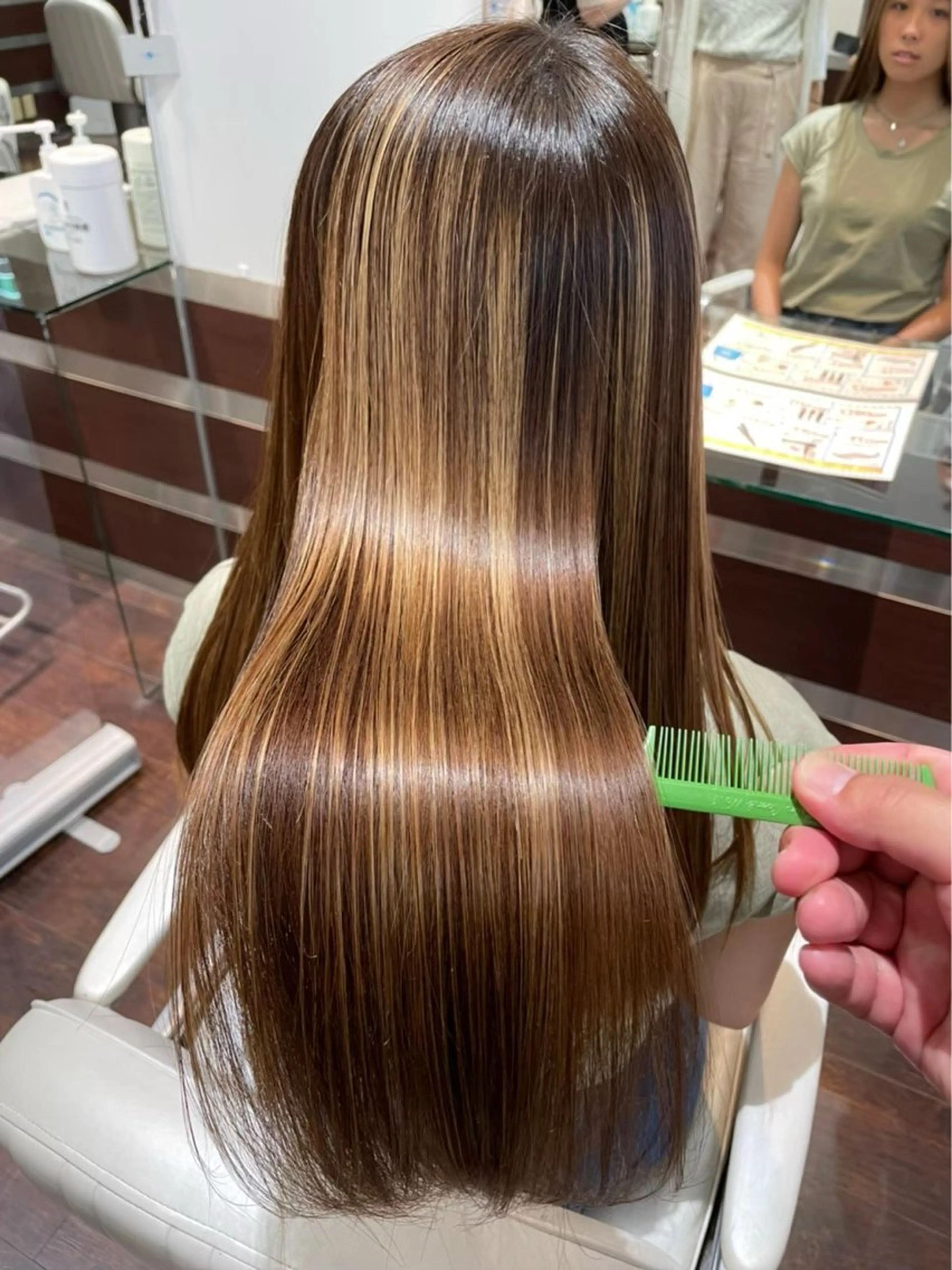 ロング パーマ 縮毛矯正 酸性ストレート ストレートパーマ 縮毛矯正 トリートメント 岩崎 裕司のヘアスタイル