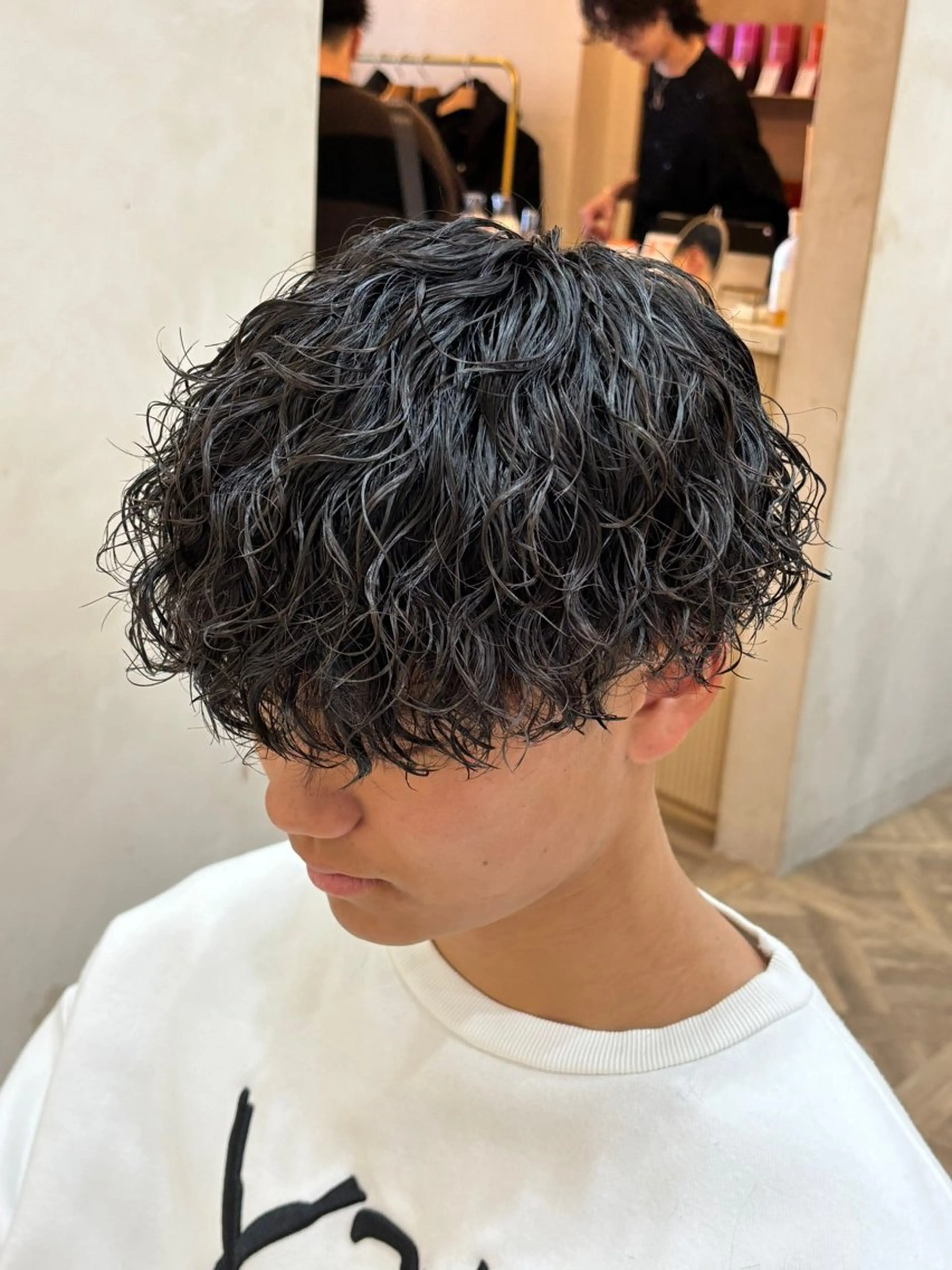 ショート パーマ メンズ メンズパーマ ツイストスパイラルパーマ スパイラルパーマ カット パーマ トリートメント パーマ職人DAIKI ツイスパ/波巻きのヘアスタイル