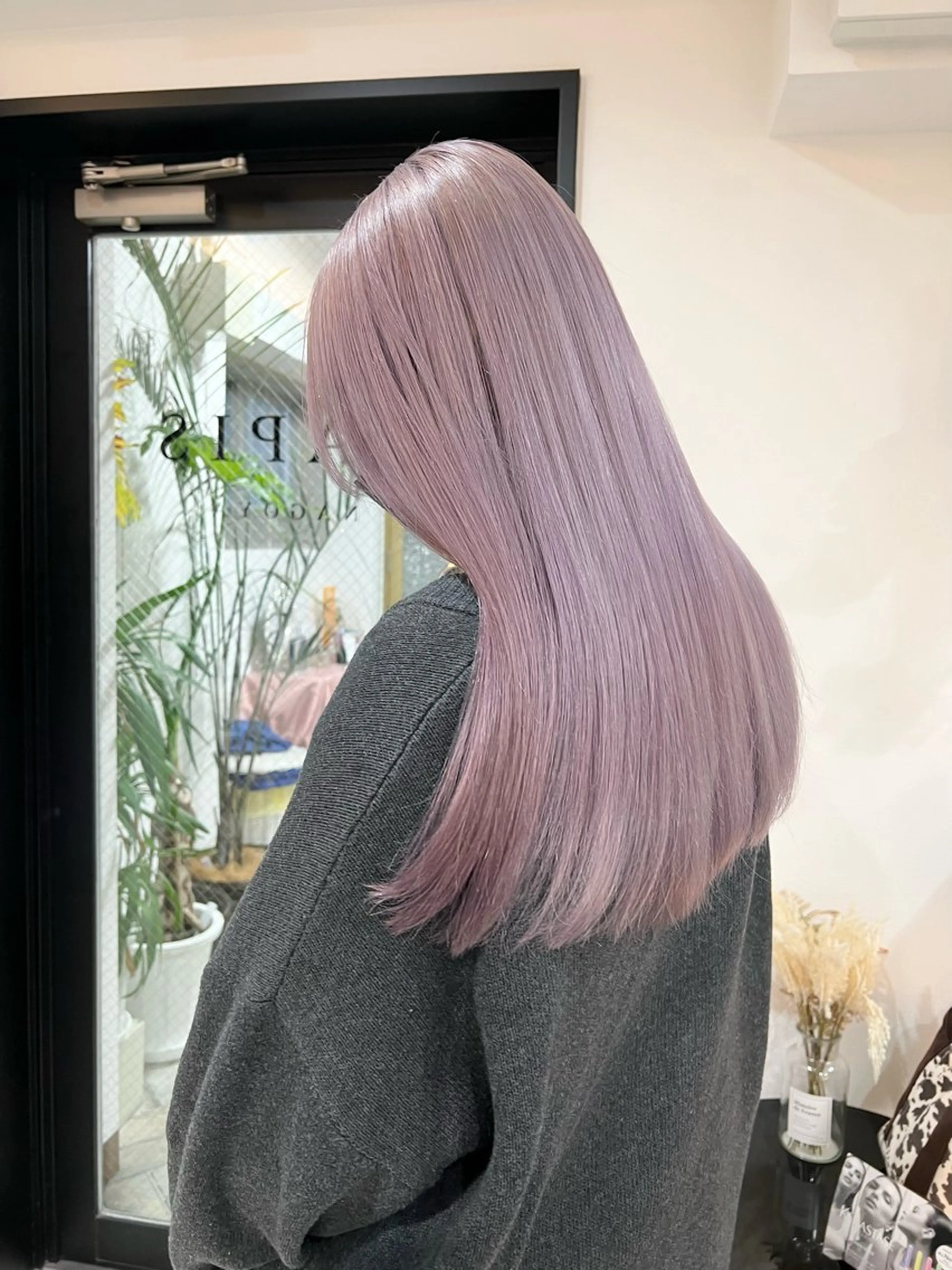 ロング ヘアカラー ✨ハイトーン/シール エクステ✨♠優羽のヘアスタイル