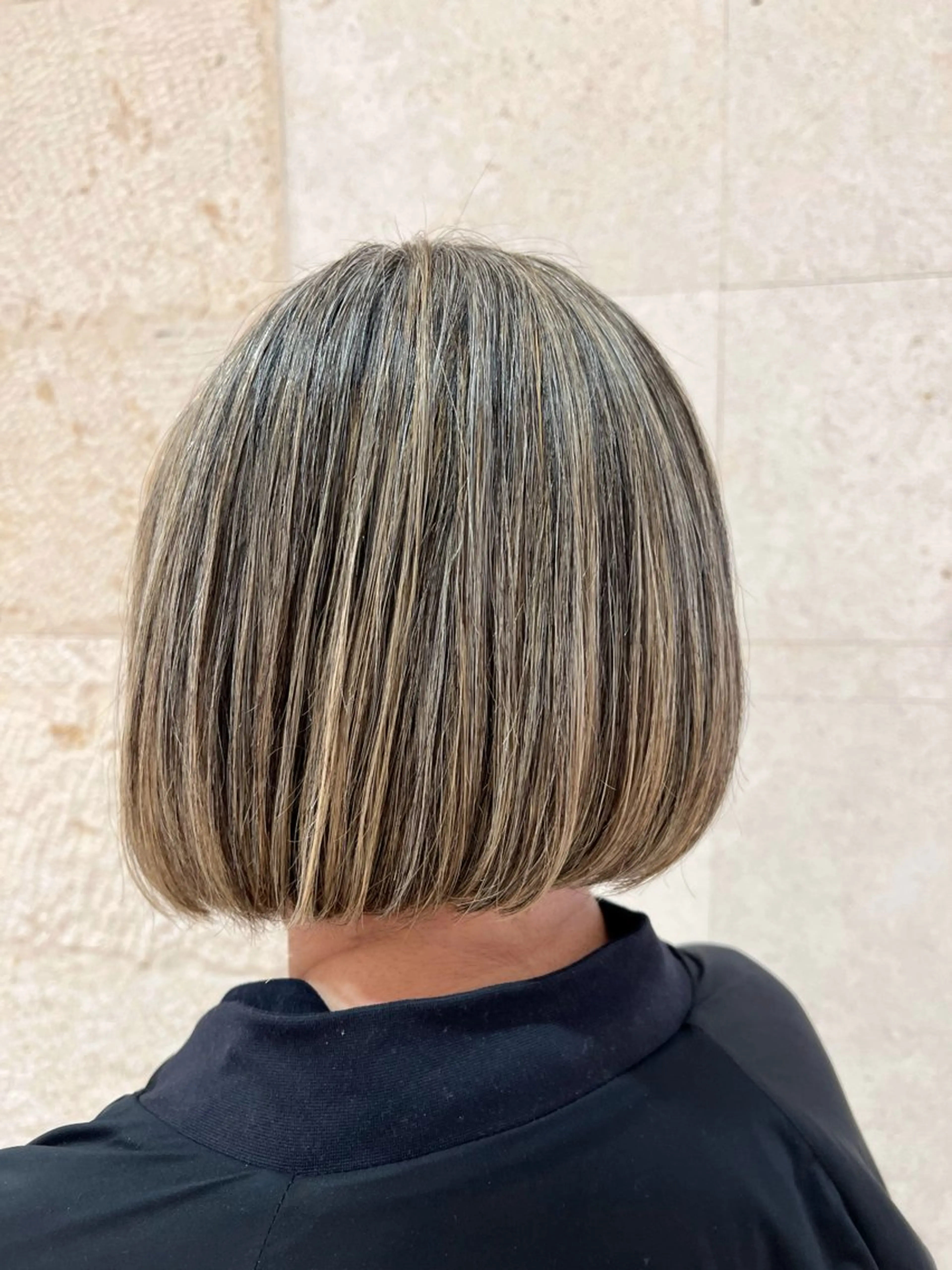 ショート note所属・💗hikaru💗 透明感カラーのヘアスタイル