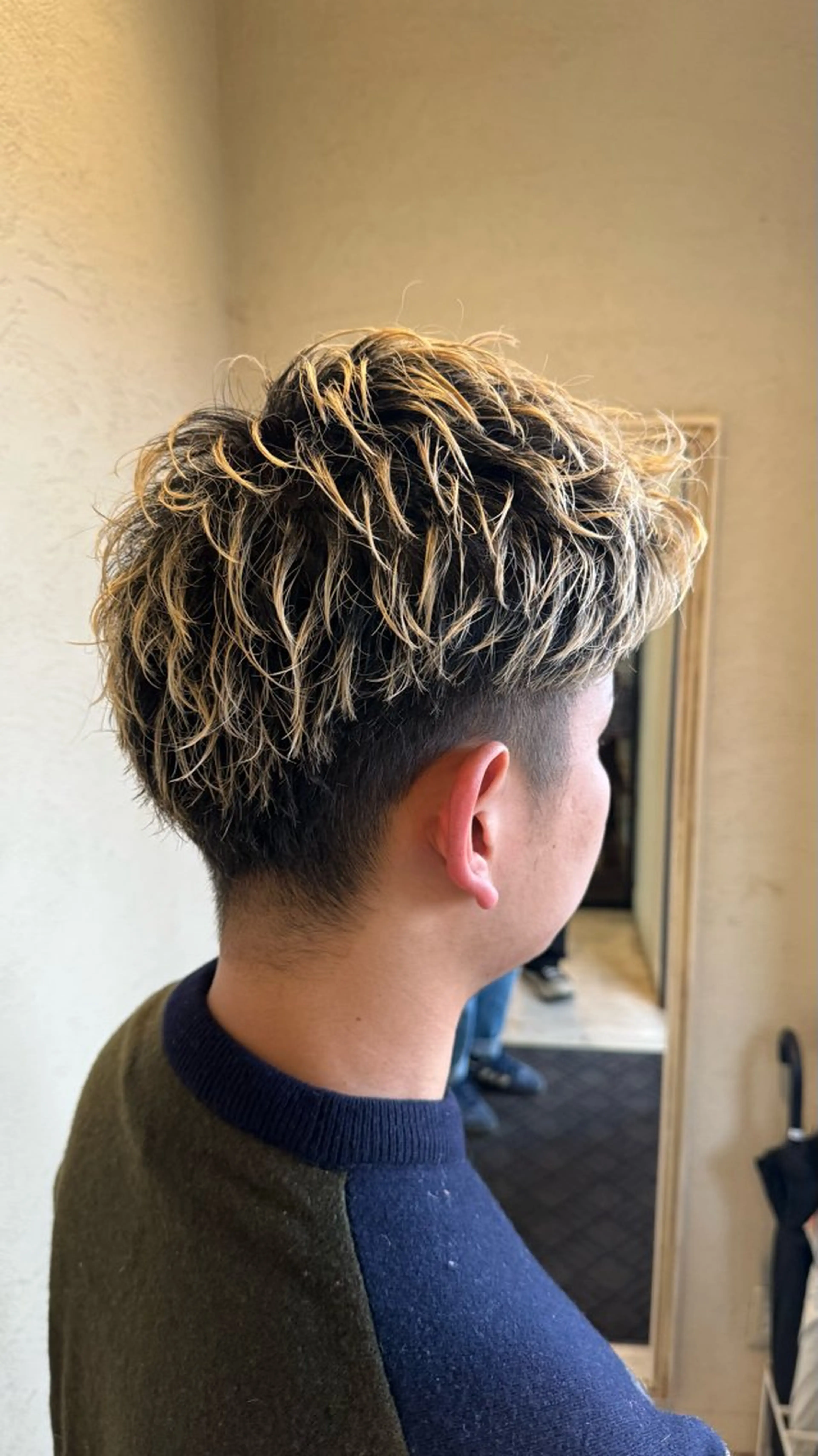 メンズ ルプラボウ/艶カラー /縮毛矯正/いくとのヘアスタイル