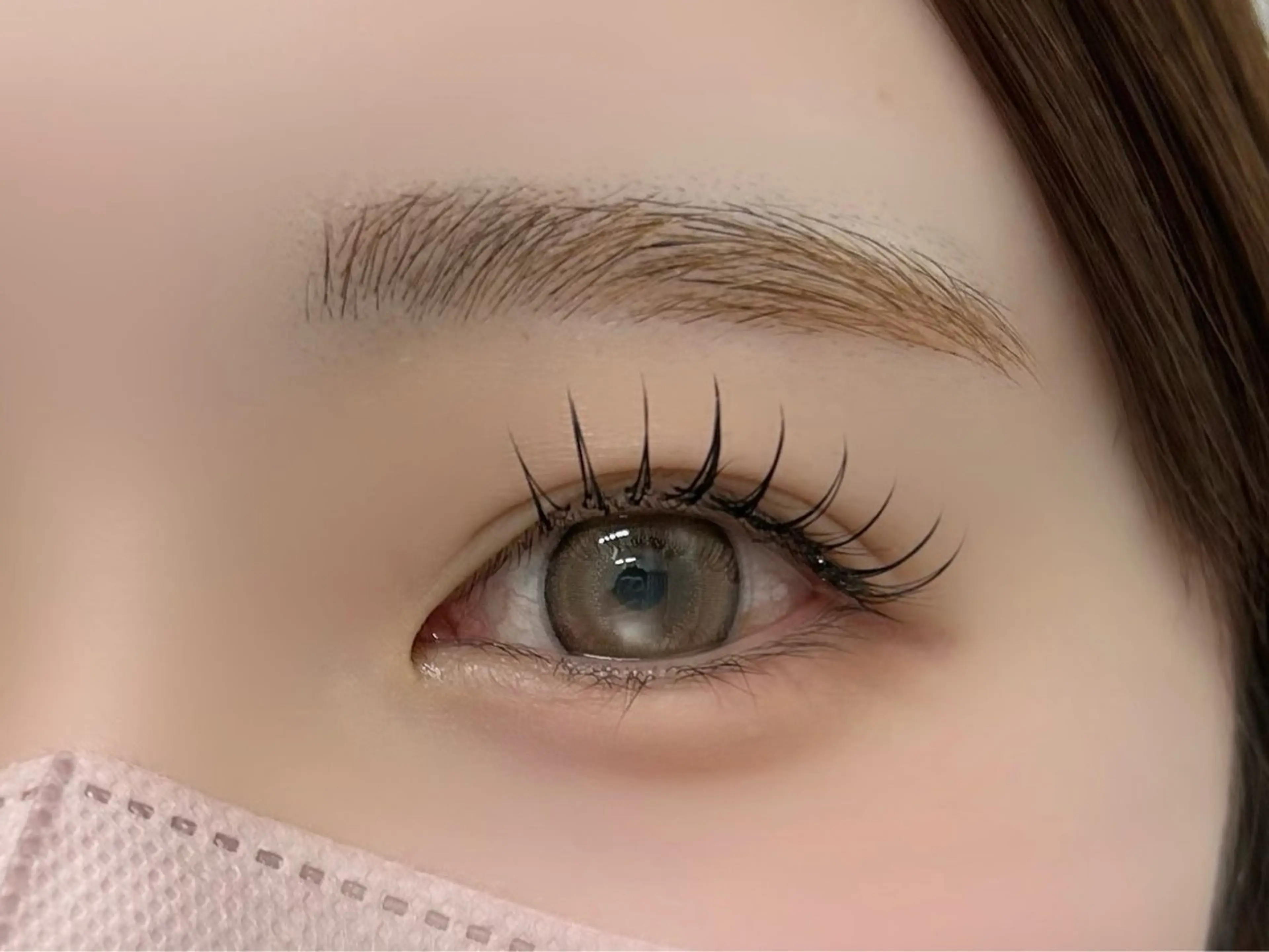 マツエク・マツパ アップワードラッシュ 束感まつ毛nasu marina🎀の眉毛・アイブロウイメージ