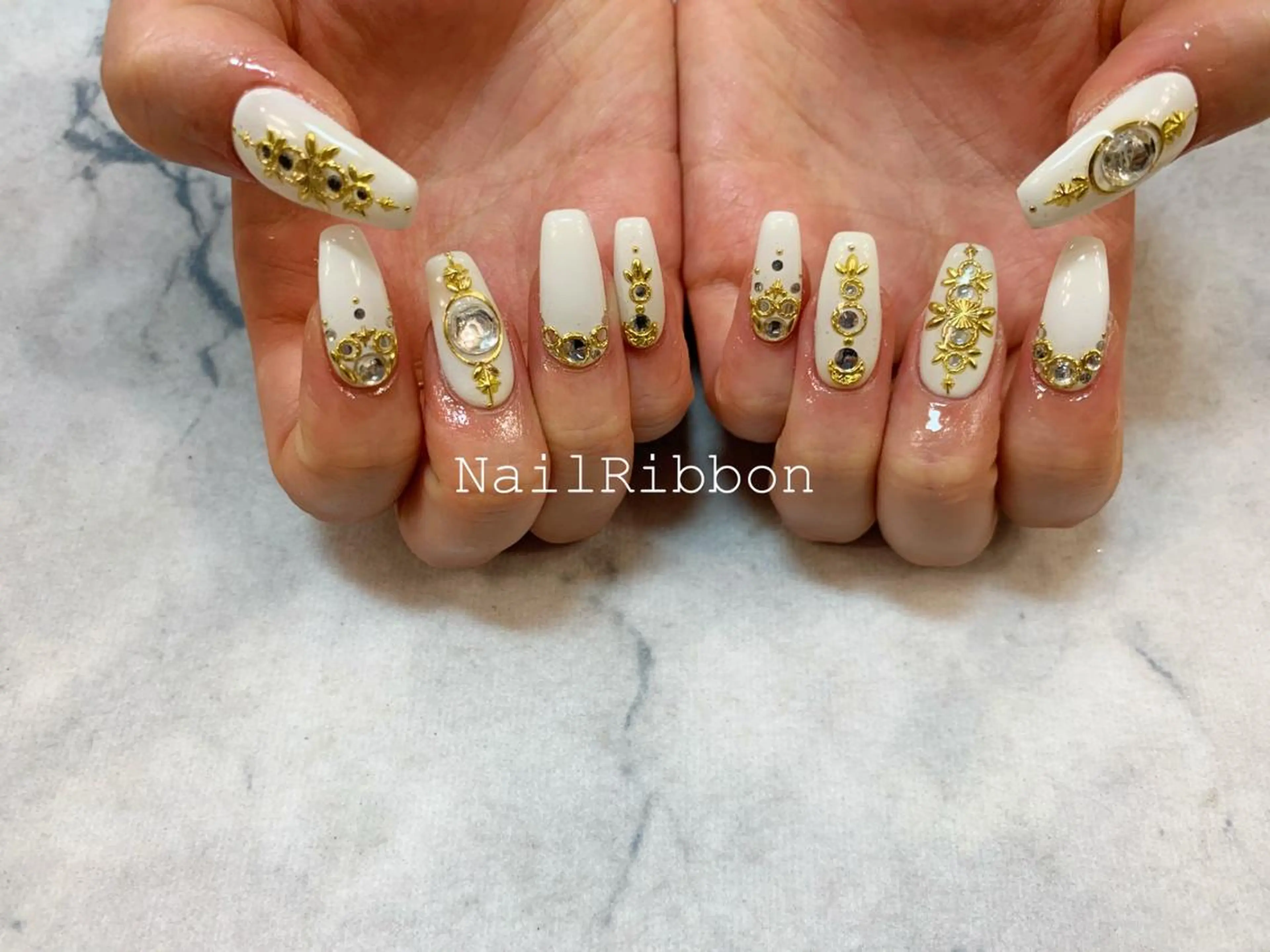 ネイル SWAMP nails所属・🎀ネイルサロン RIRI🎀のネイルデザイン