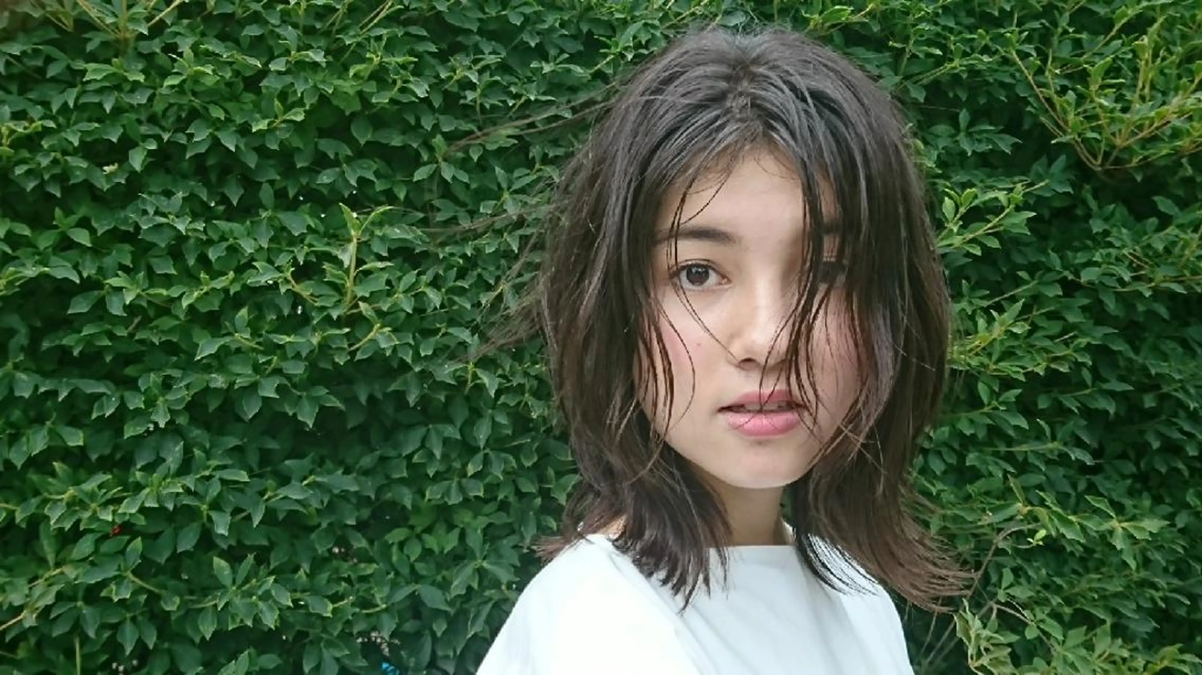 ミディアム カラー ミツケ マミコのヘアスタイル