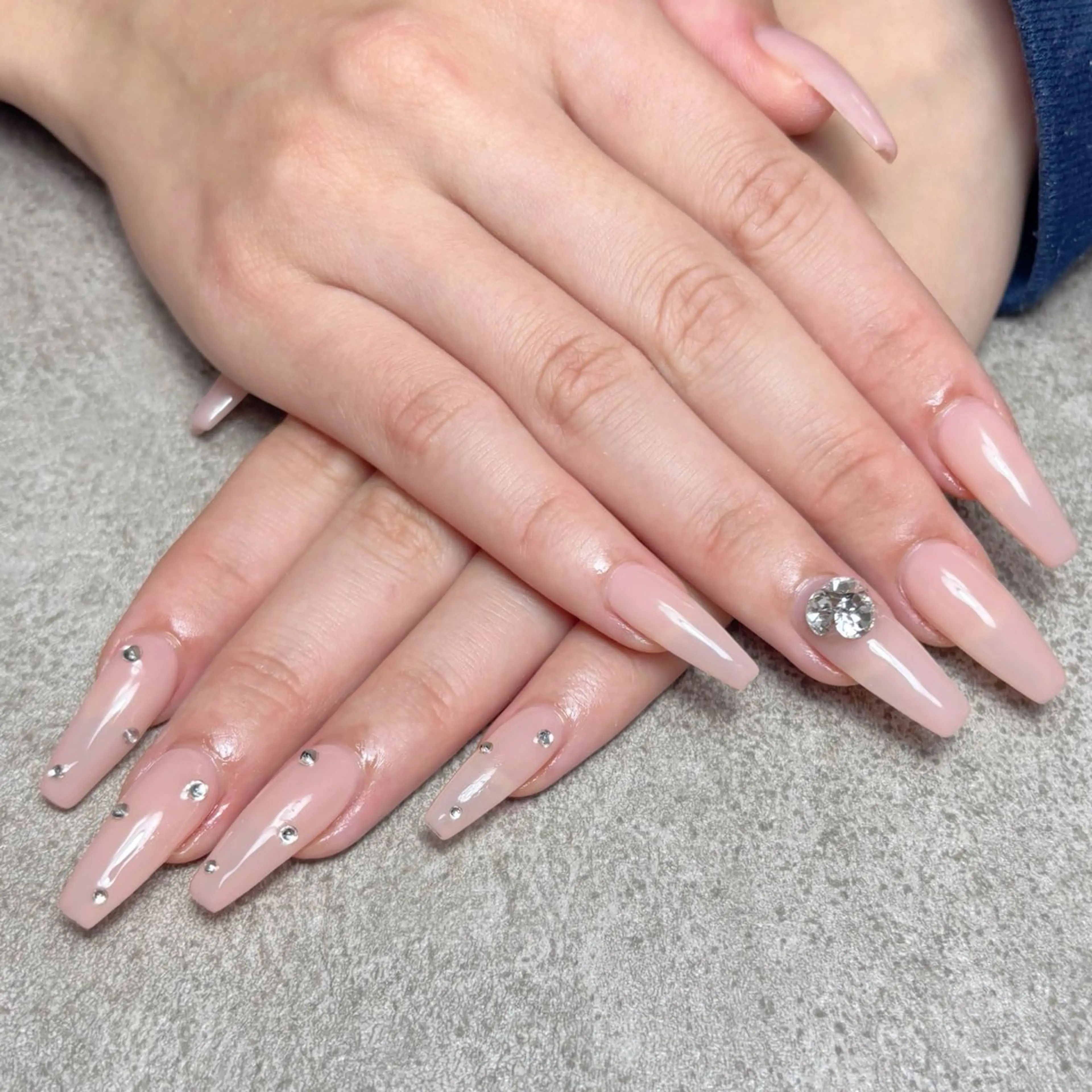 ネイル nailroom DIASOMNIAのネイルデザイン