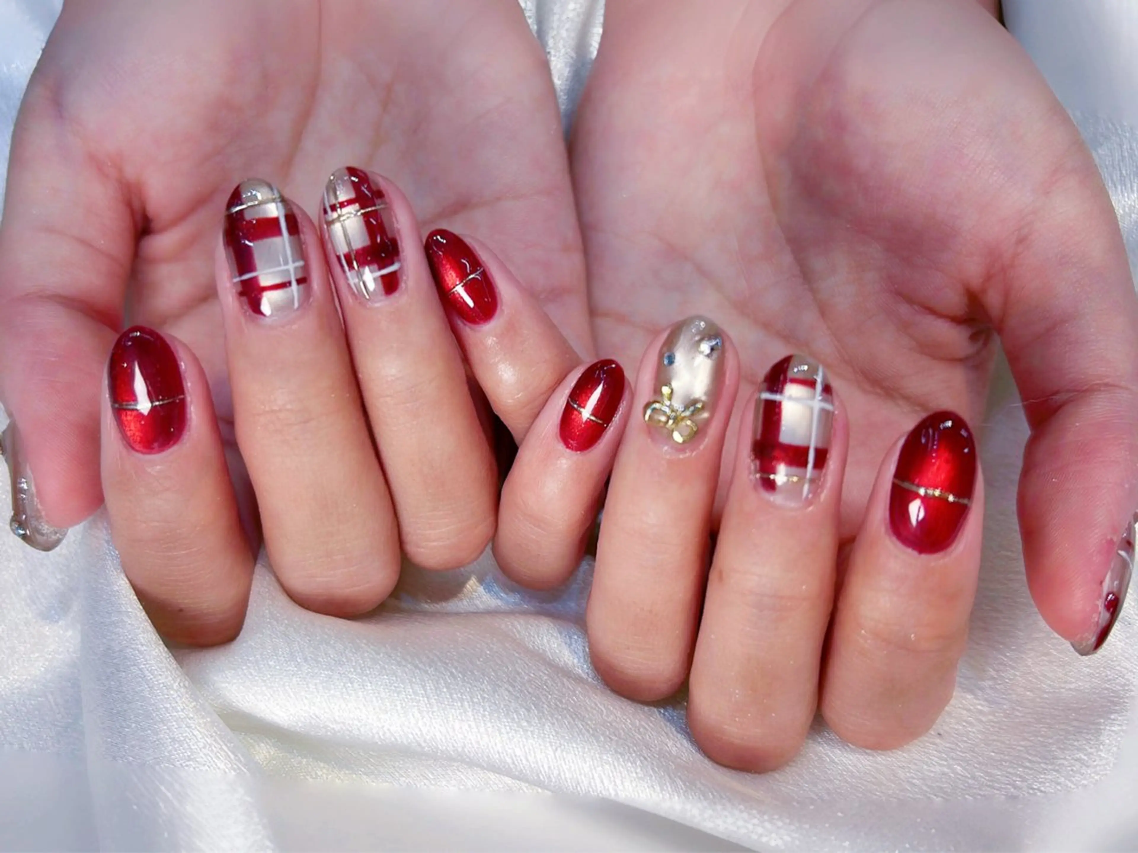 ネイル アートネイル チークネイル 長さ出し フットネイル ジェルネイル ハンドネイル ハンドケア ラッキーネイルサロン 西川口東口店のネイルデザイン