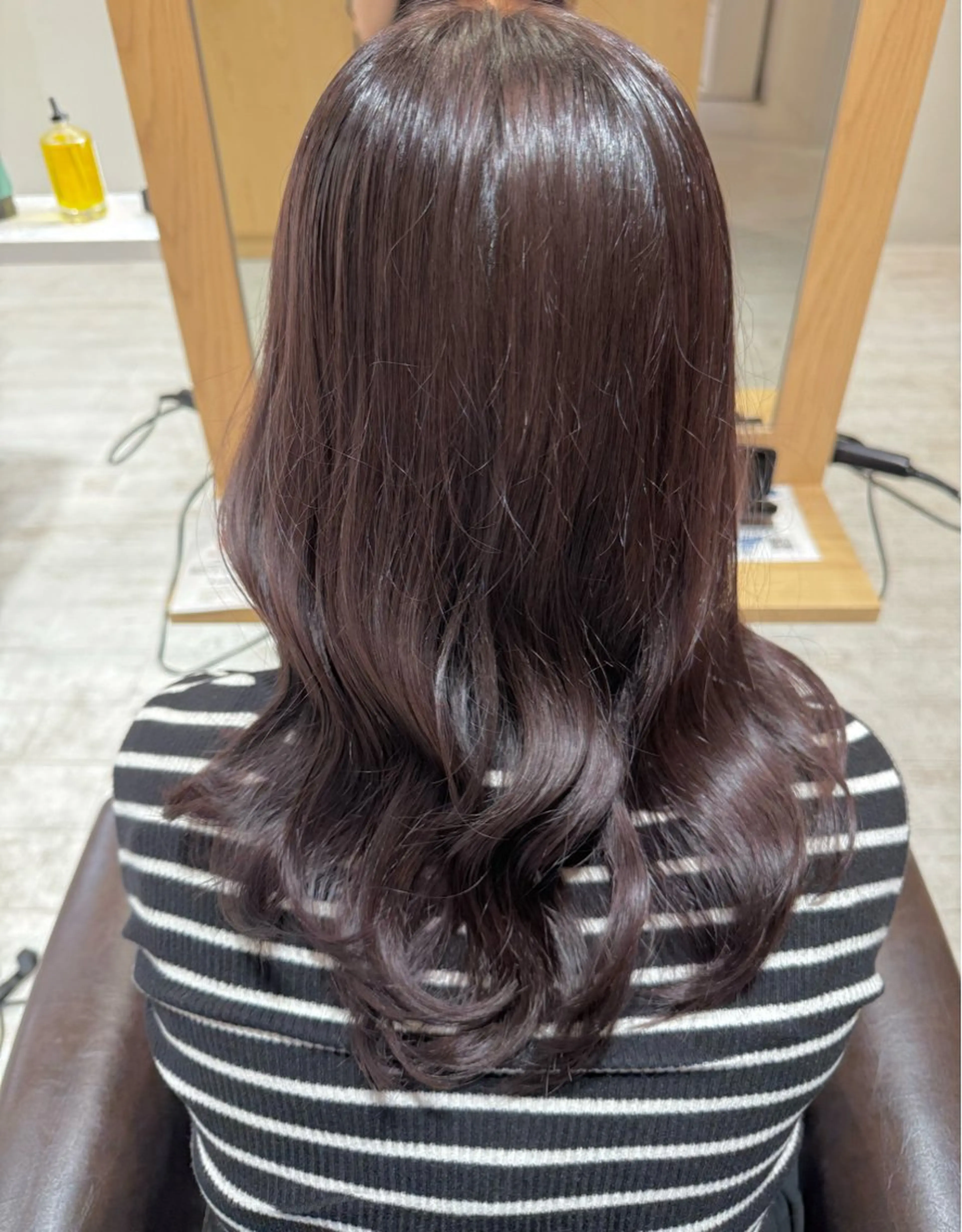 セミロング 森浦 莉乃のヘアスタイル