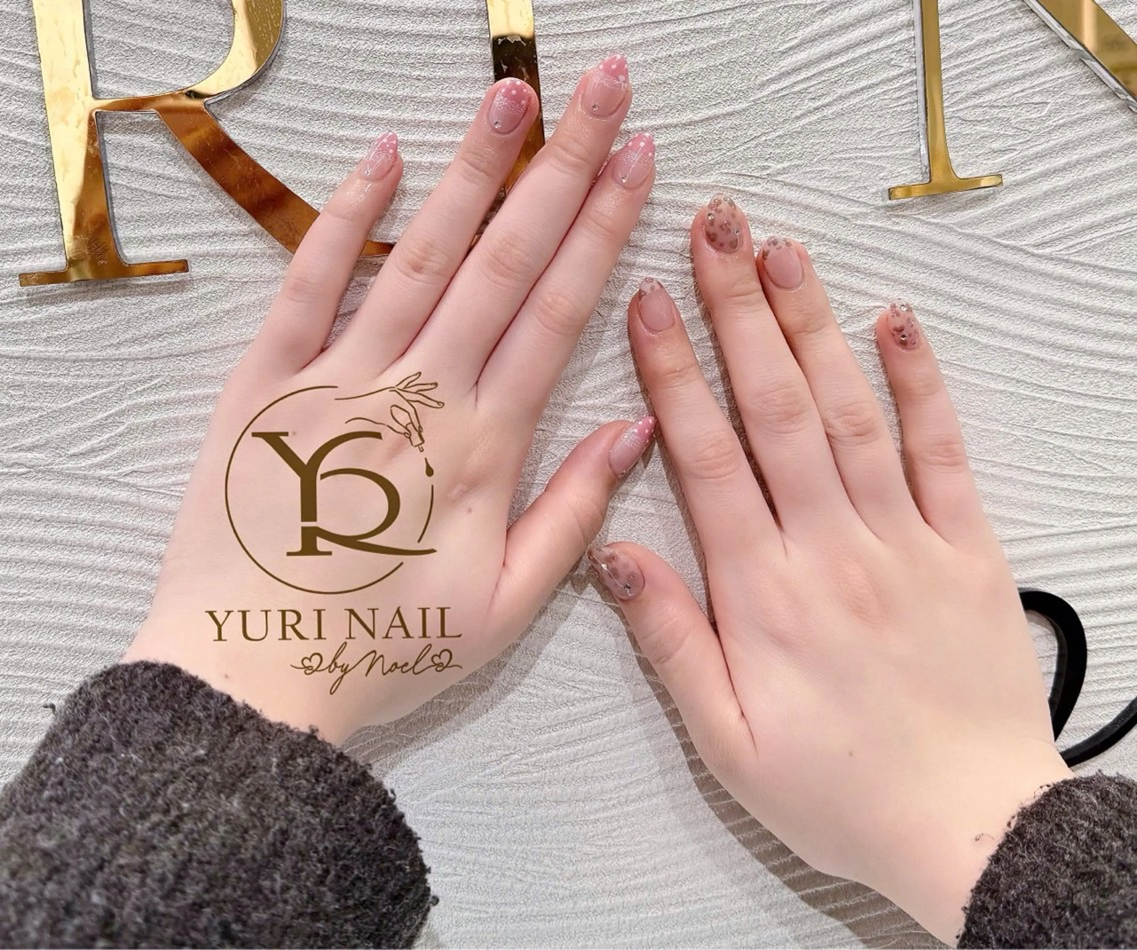 ネイル チークネイル フットネイル フレンチネイル 韓国ネイル 水色 ハンドネイル フットネイル ハンドケア YURI Nail NARITAのネイルデザイン