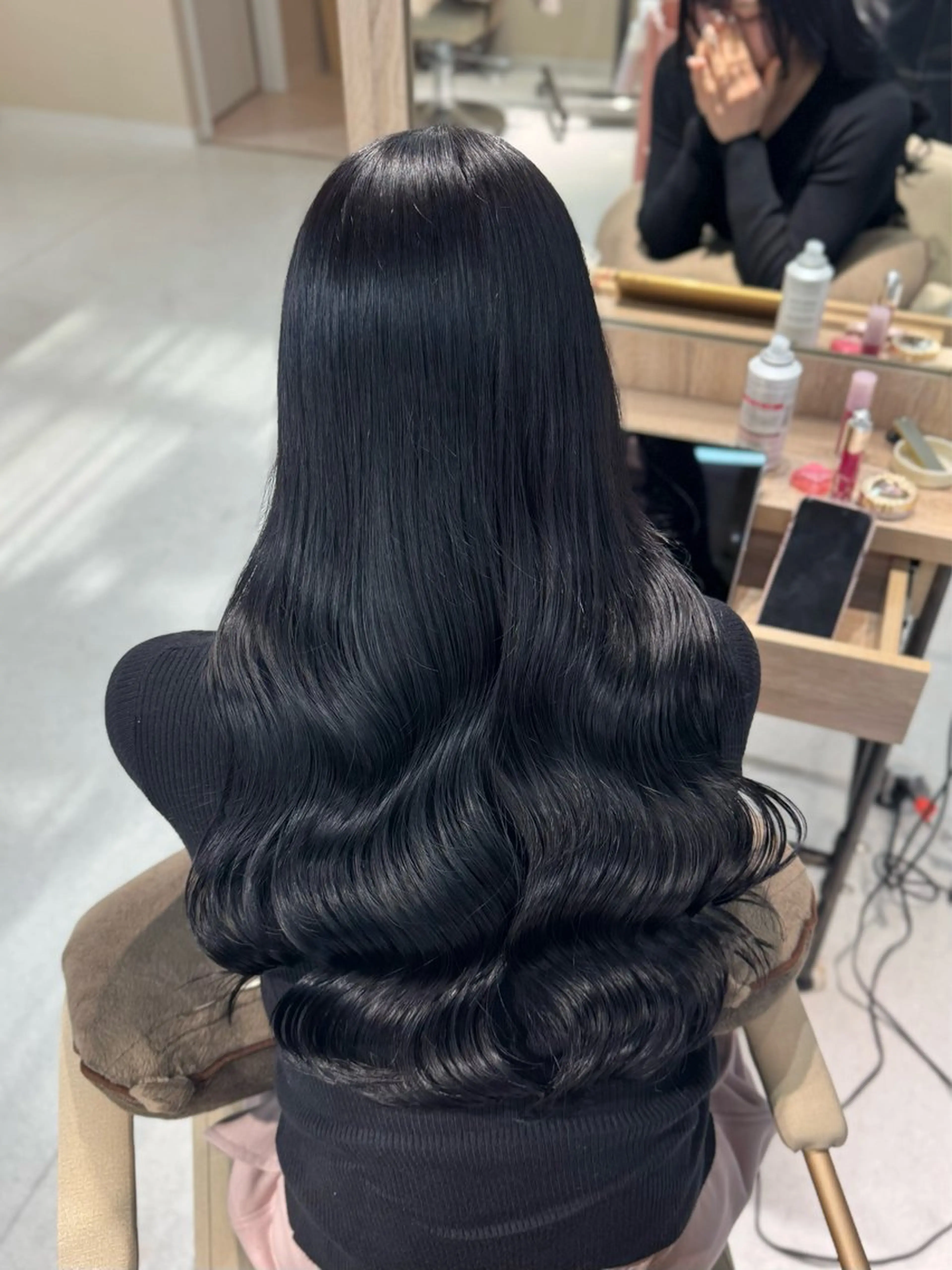 ロング カラー 黒髪 ブルーカラー ブルーブラック カット ヘアカラー jupreÿ 𝒔𝒂𝒚𝒂🍓のヘアスタイル