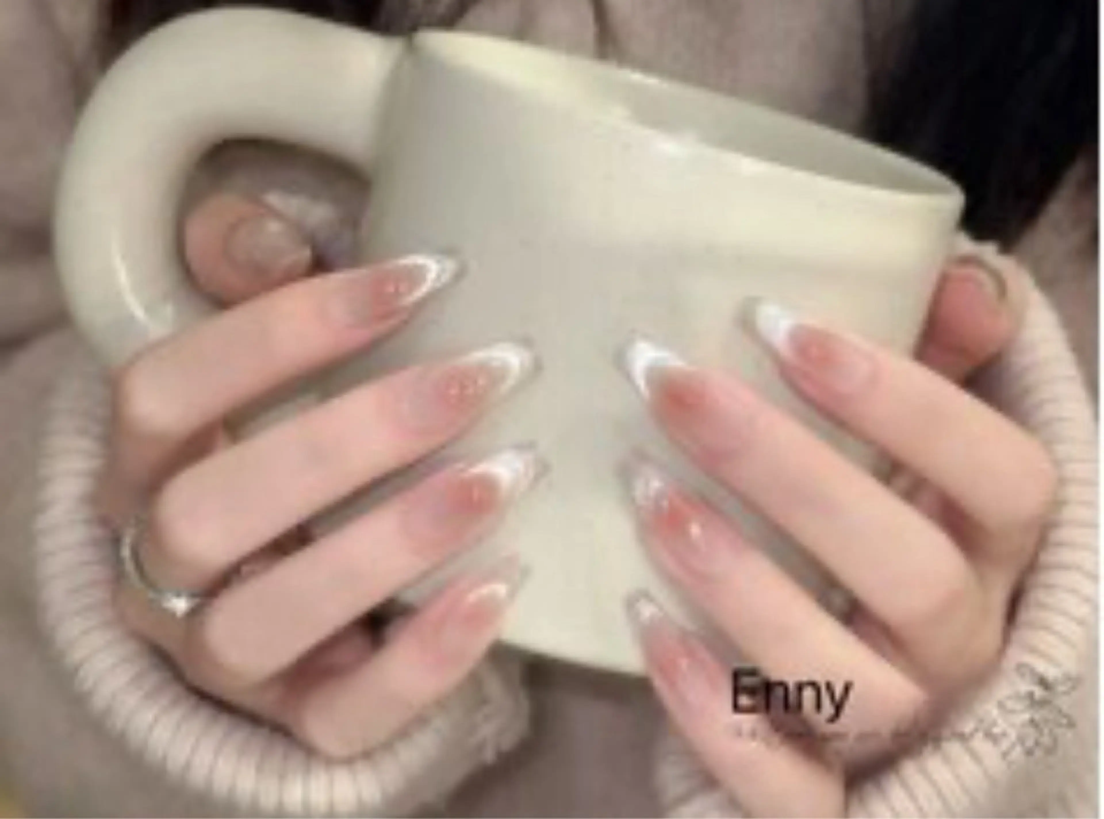 ネイル チークネイル 長さ出し フットネイル フレンチネイル ジェルネイル ENNY ネイルサロンのネイルデザイン