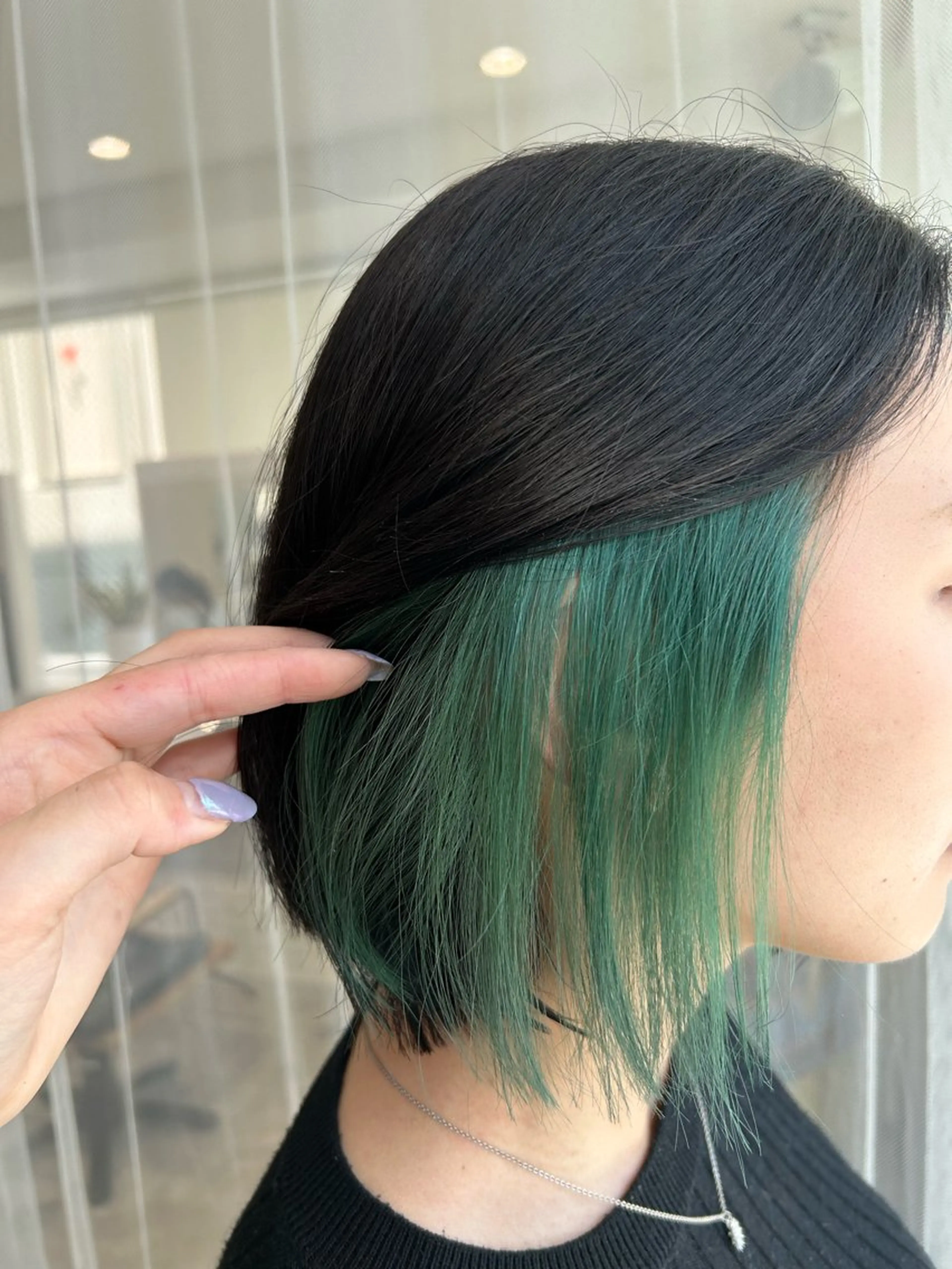 ショート カラー ブリーチ/ベージュ /レイヤー/ひよりのヘアスタイル