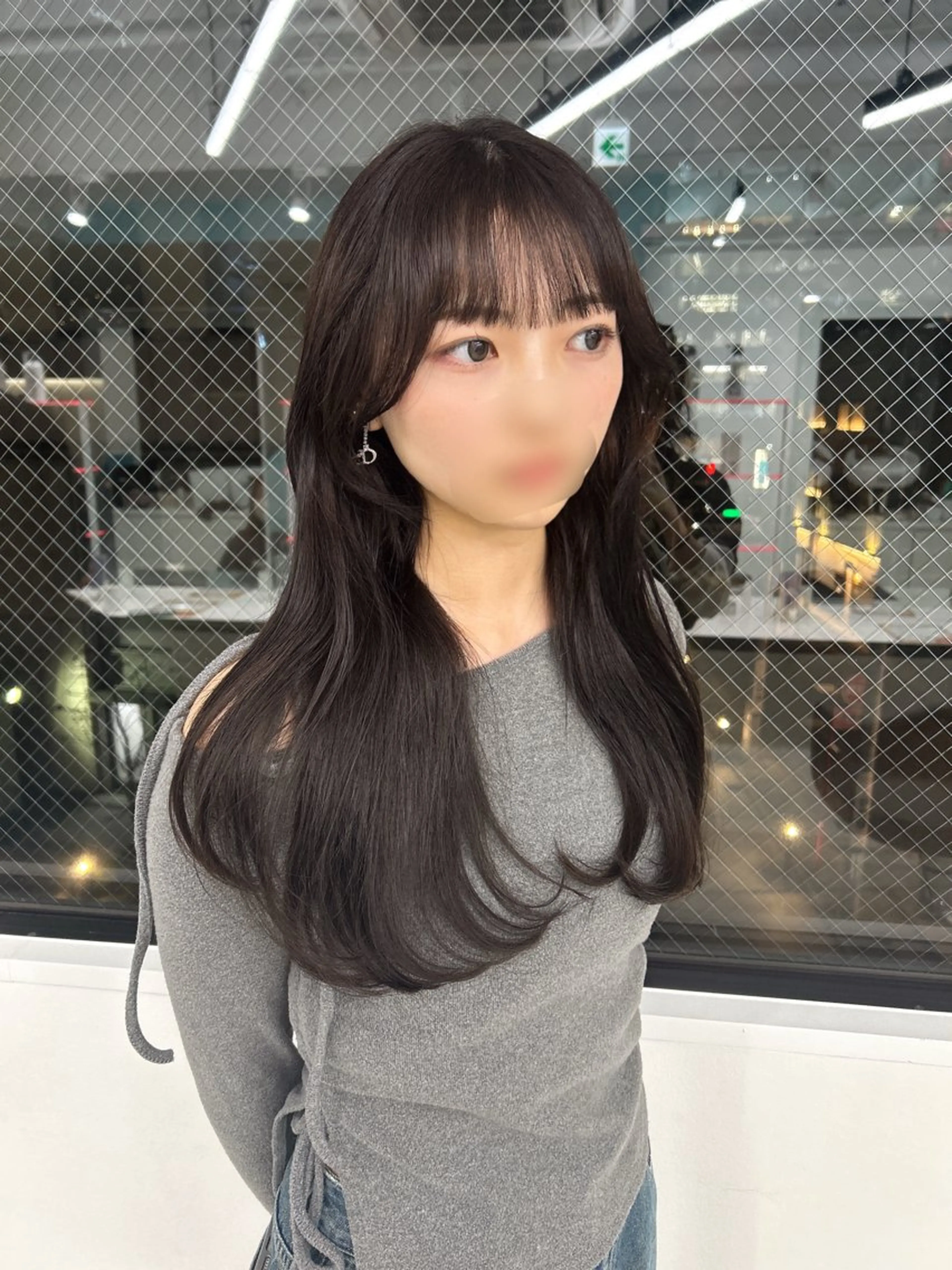 ロング カラー 履歴修正屋さん／ ブロンド／ホワイトのヘアスタイル