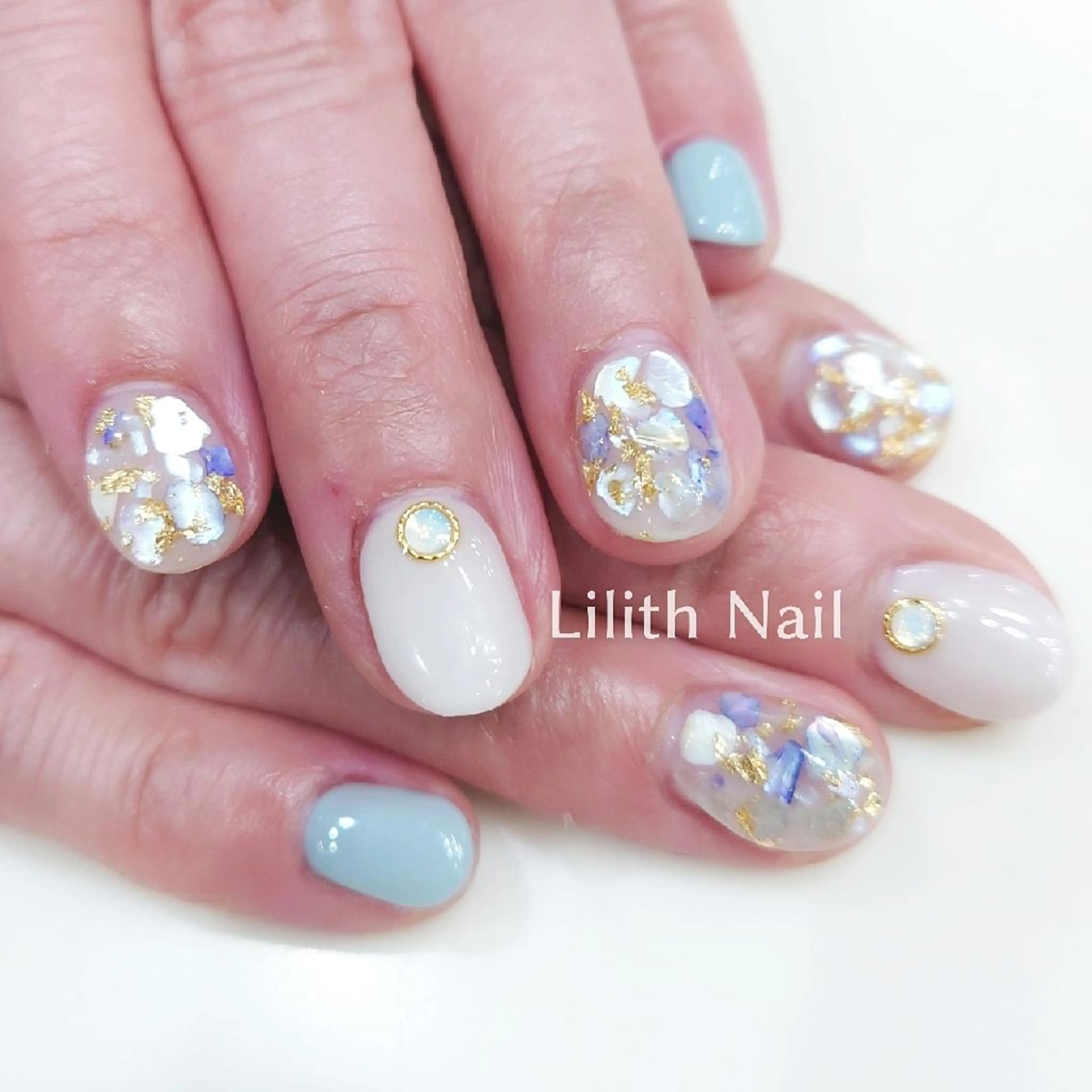 ネイル ストーンネイル ハンドネイル Lilith Nailのネイルデザイン