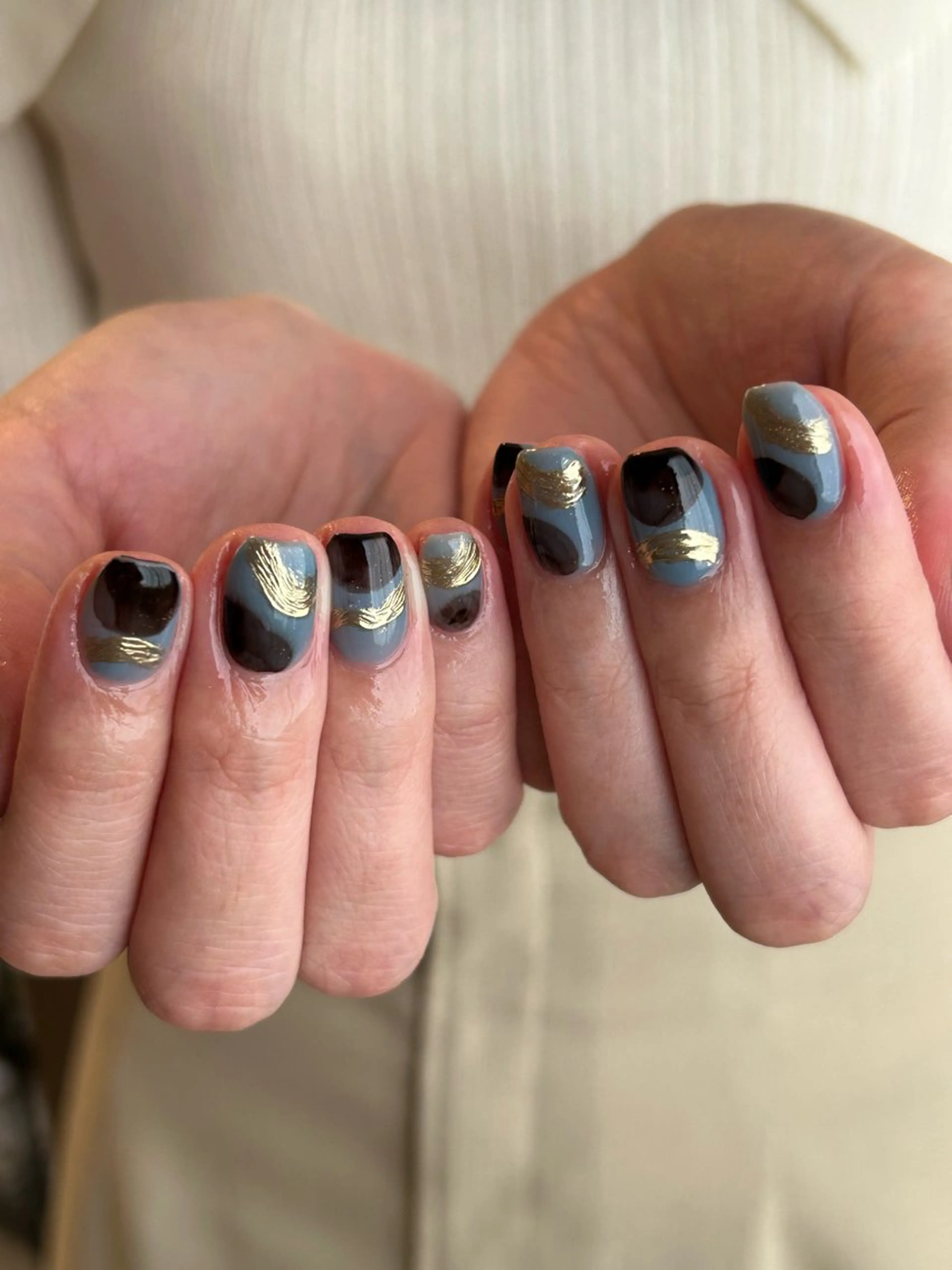 ネイル マグネットネイル マットネイル ニュアンスネイル オフィスネイル シンプルネイル プライベートサロン etelüのネイルデザイン