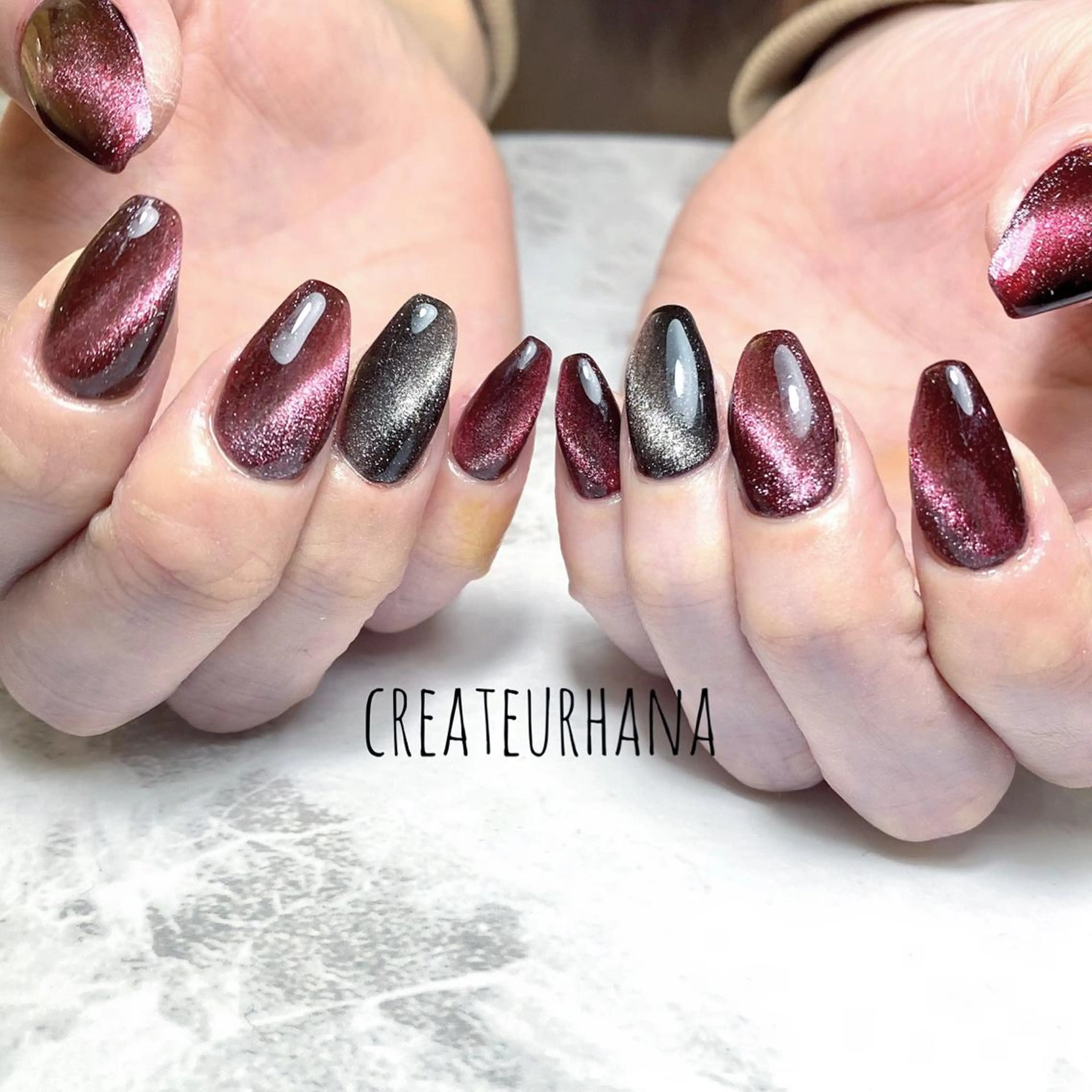 【オフ込み】マグネットネイルの写真