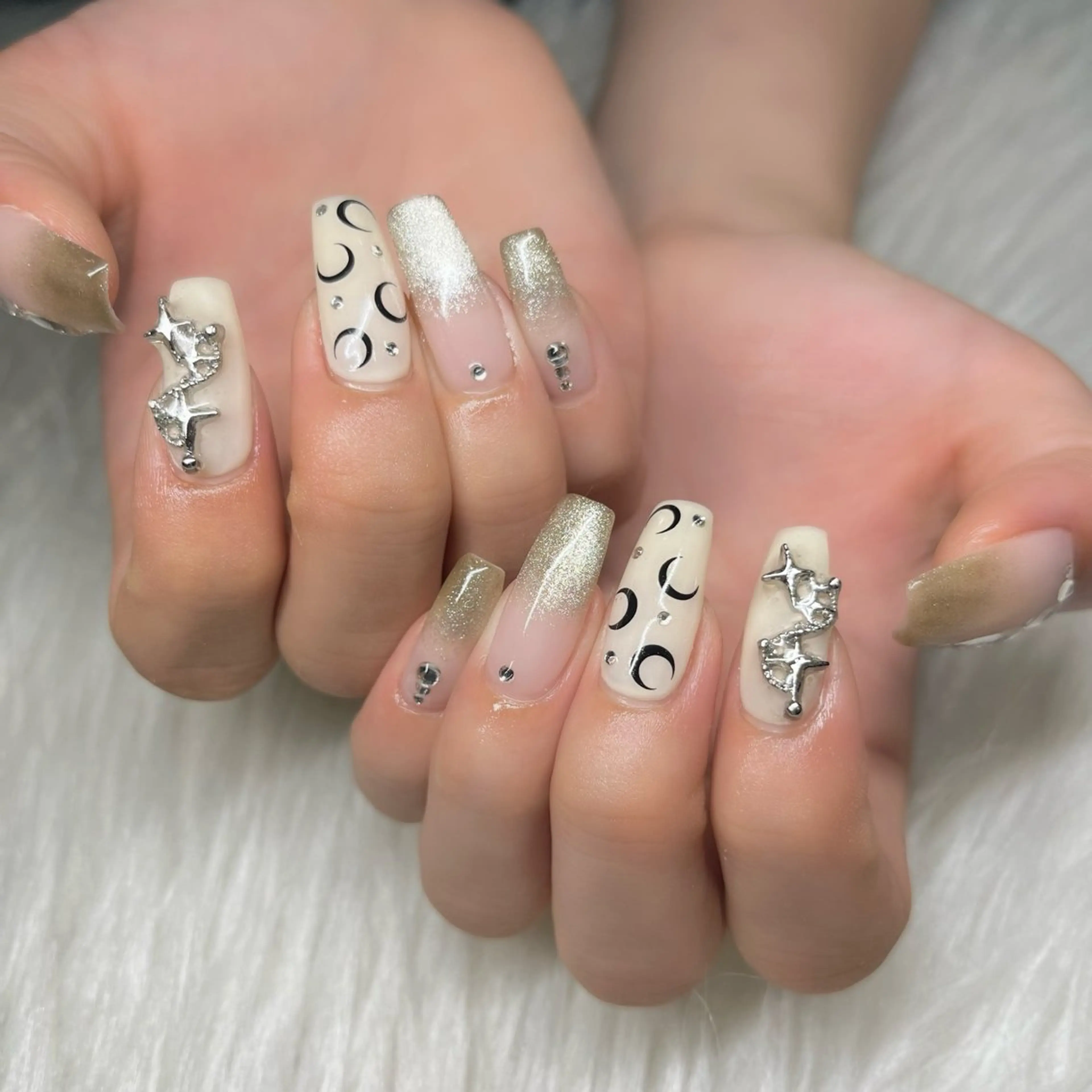 ネイル ハンドネイル Miki 本町駅｜💅‎🤍のネイルデザイン