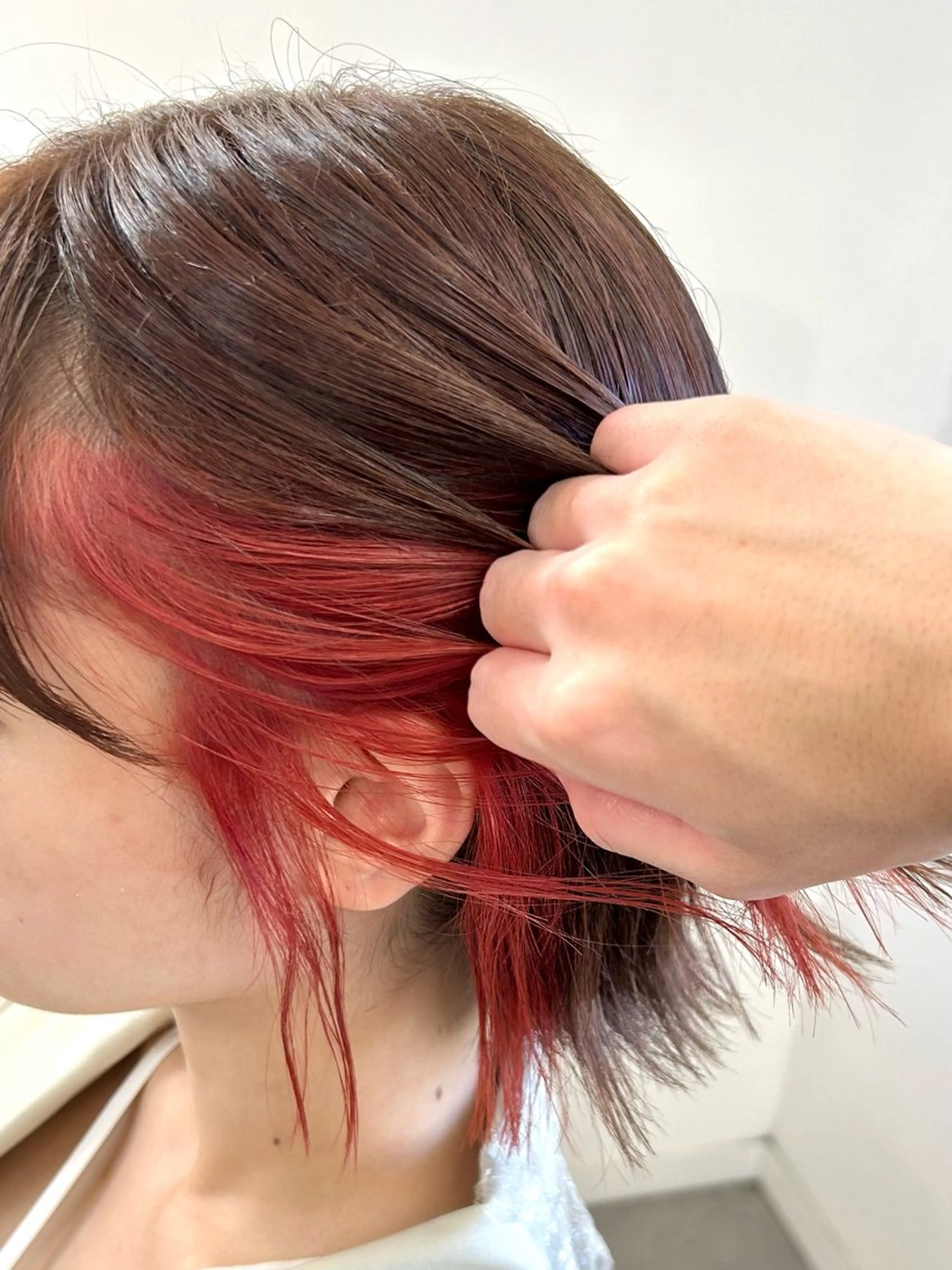 ミディアム カラー 切りっぱなしボブ インナーカラー ボブ くびれヘア カット ヘアカラー トリートメント 池袋/小顔レイヤー/ 顔まわり/taigaのヘアスタイル