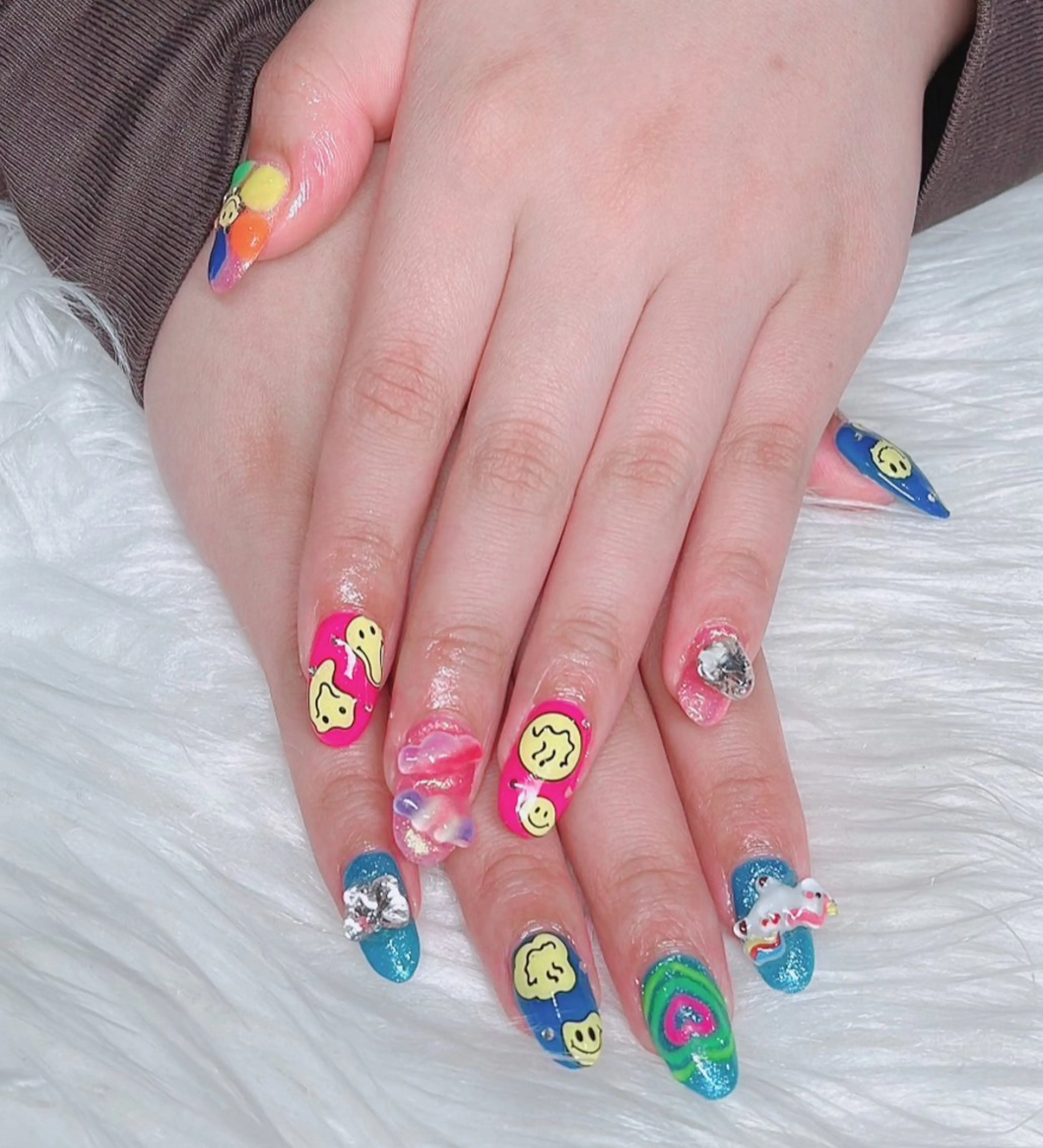 ネイル ハンドネイル nail&eye Ariesのネイルデザイン