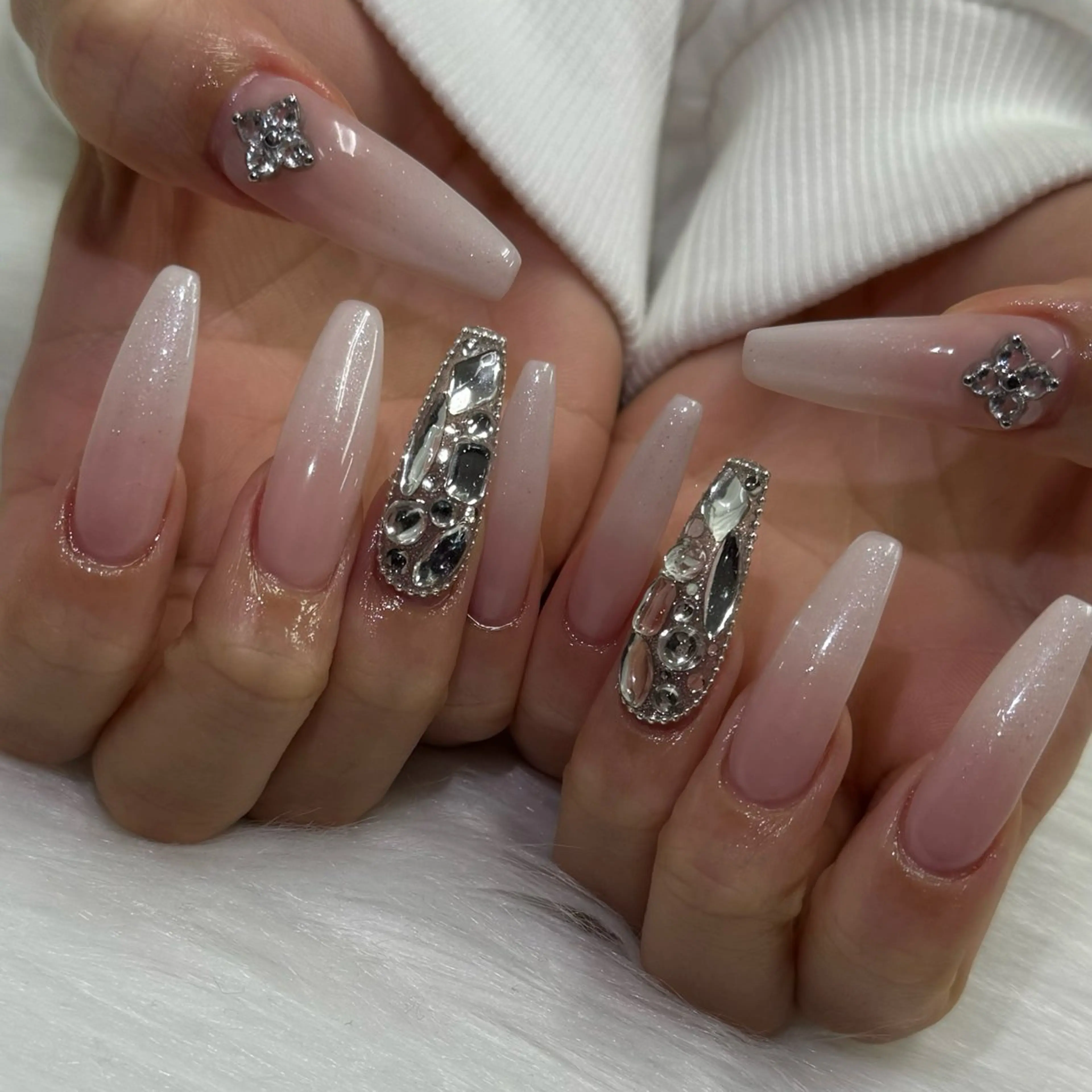 ネイル ハンドネイル M.JEWELRY REMI🎀のネイルデザイン