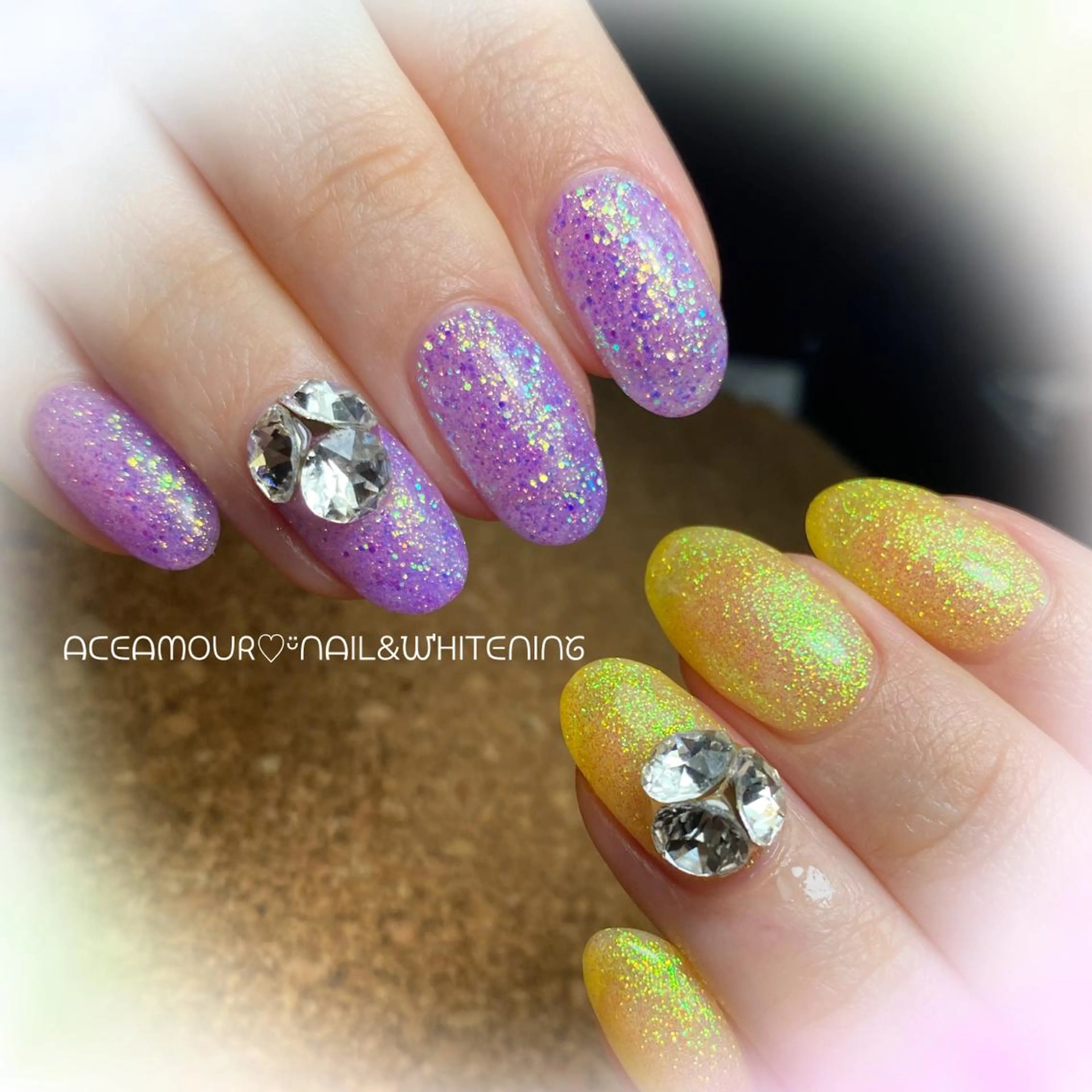 ネイル ワンカラーネイル パープル 黄色 ネイル/耳つぼ /新ホワイトニングのネイルデザイン