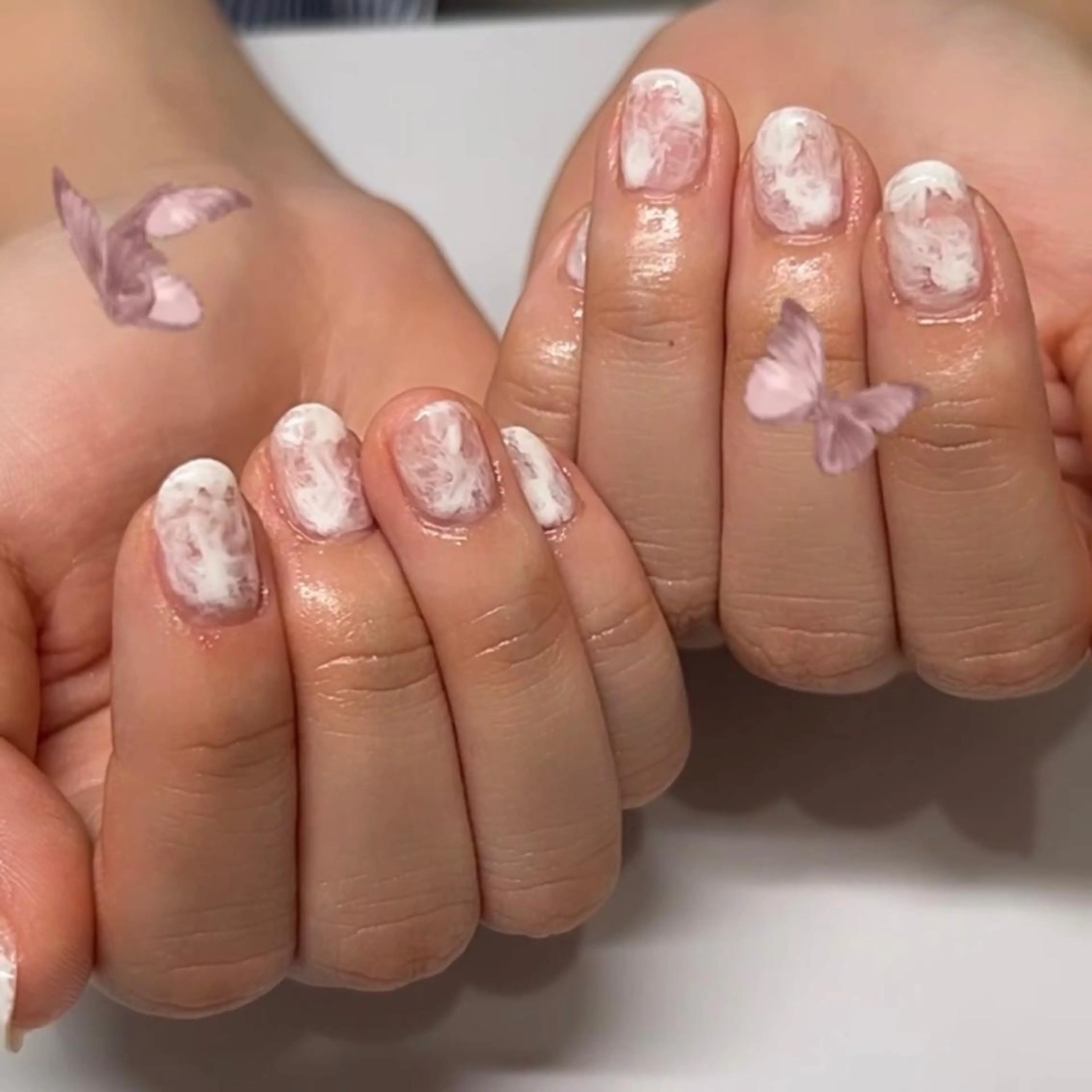 ネイル ホワイト sayaka 🩰のネイルデザイン