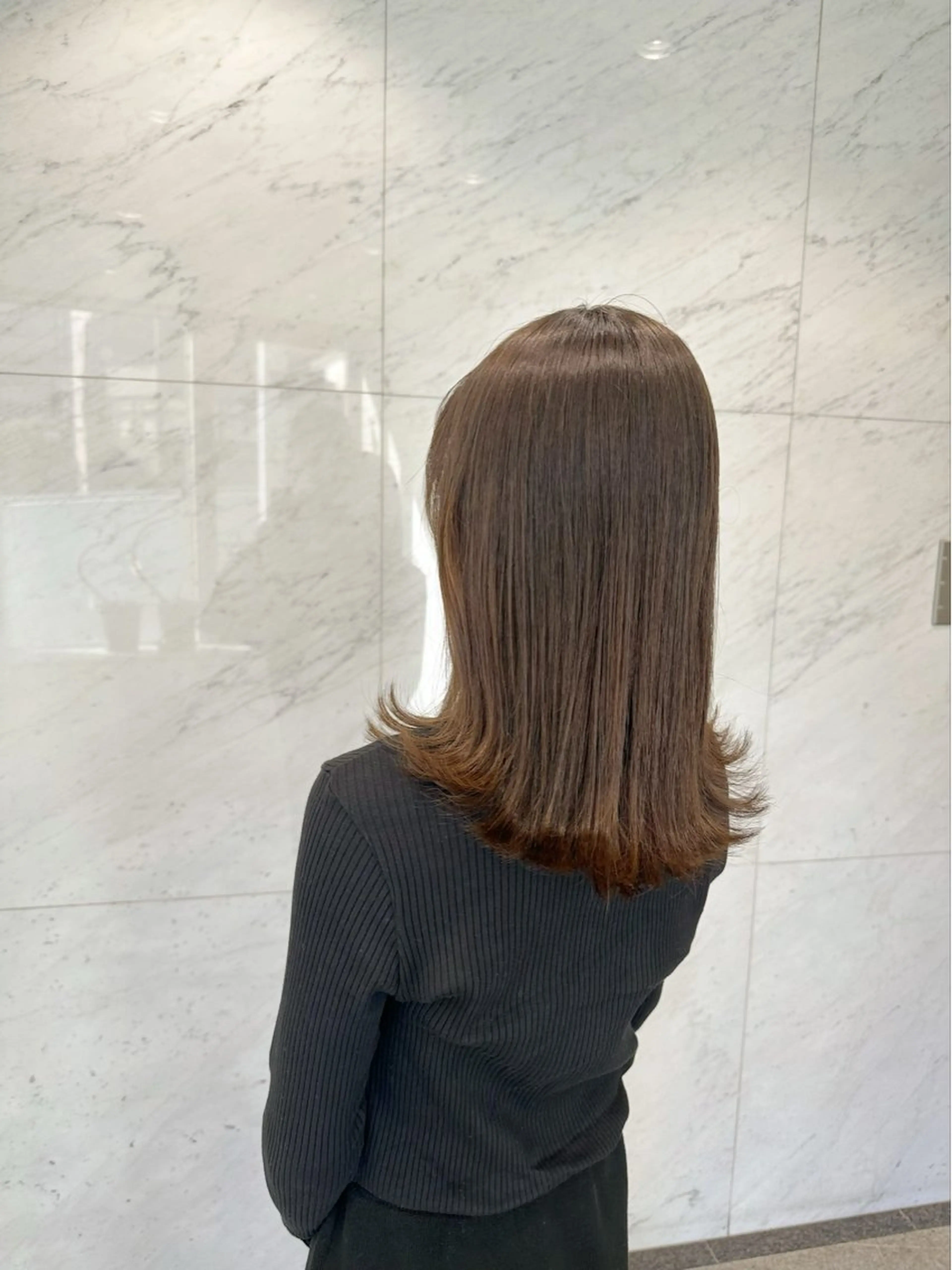 セミロング カラー カット ヘアカラー 縮毛矯正 トリートメント 古田 昂也のヘアスタイル