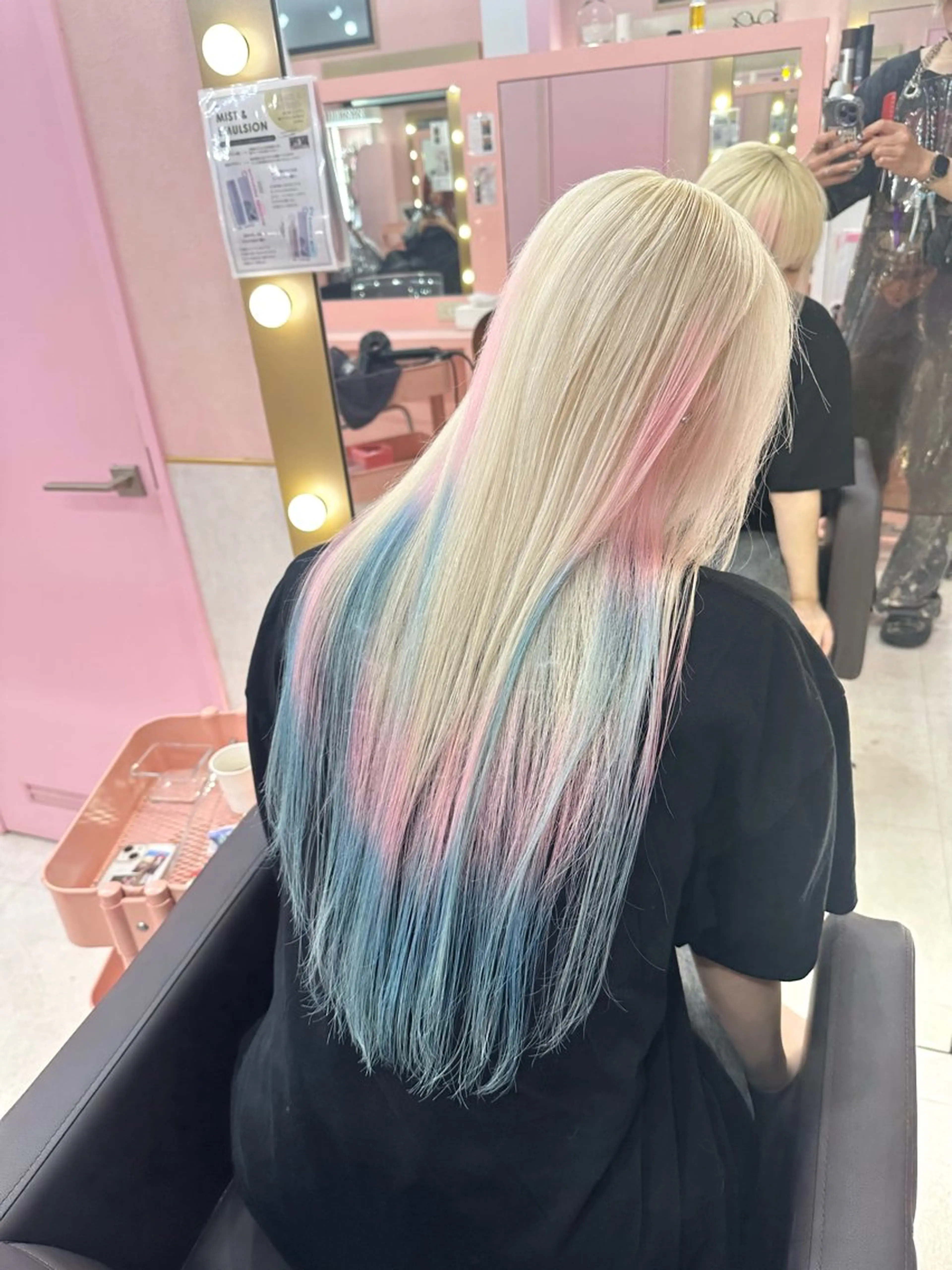 ロング カラー ✨色落ちまで可愛い✨ MANATO🎨🌈のヘアスタイル