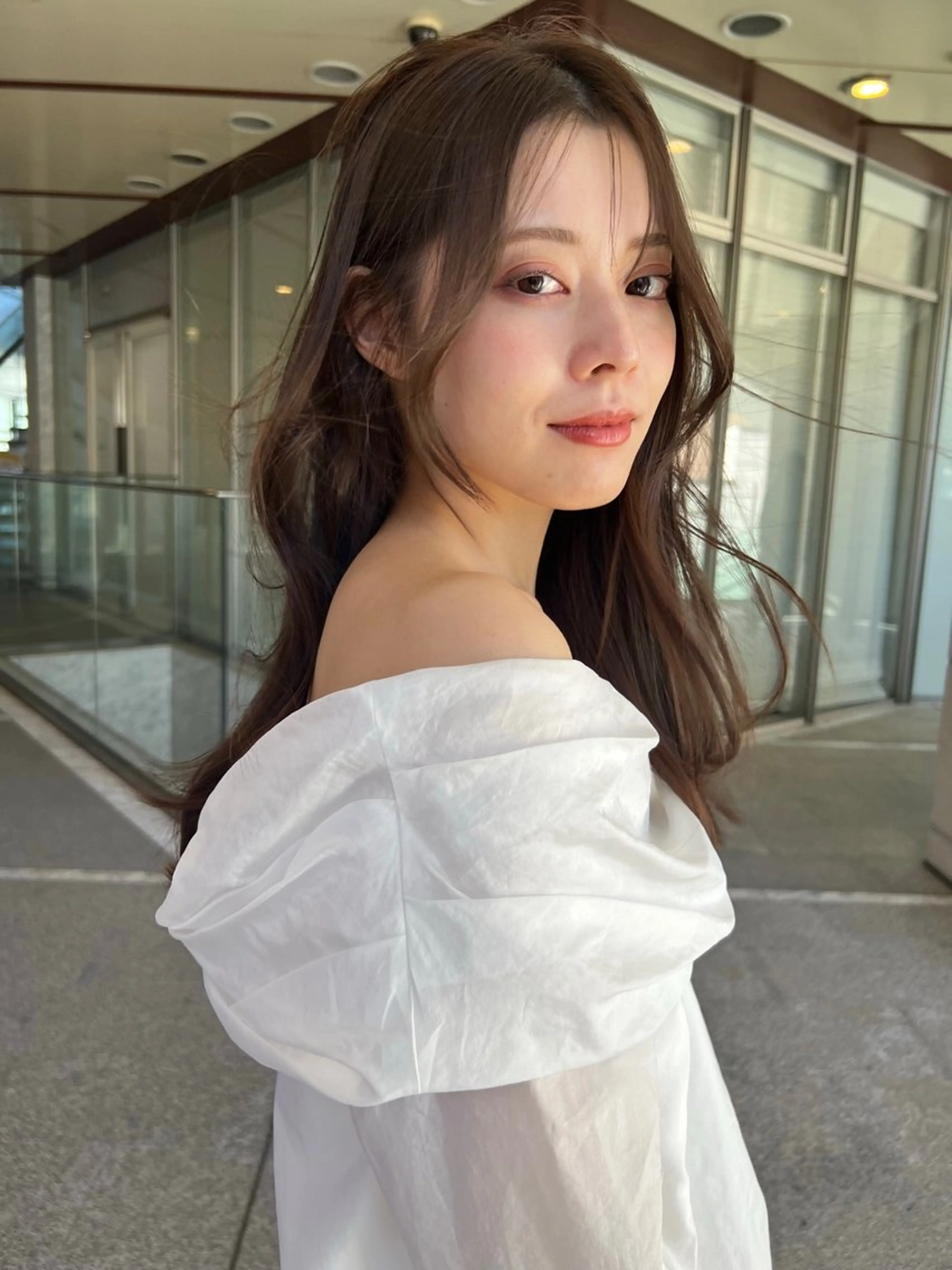 セミロング カラー パーマ ヘアアレンジ 顔まわりレイヤー レイヤーカット トリートメント 一箭 恵梧/ロングヘアのヘアスタイル