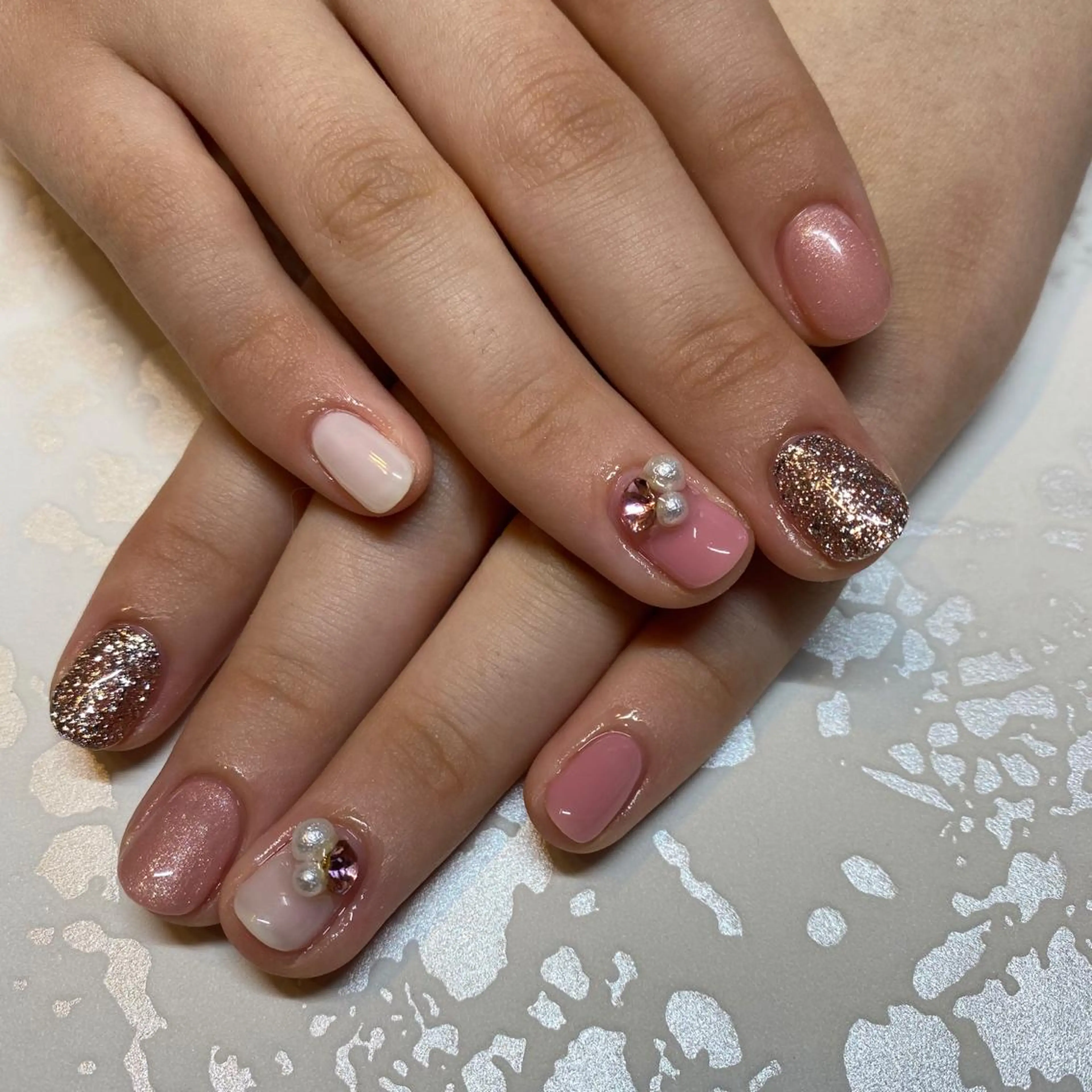 ネイル NORA nail UMEDA MAIのネイルデザイン