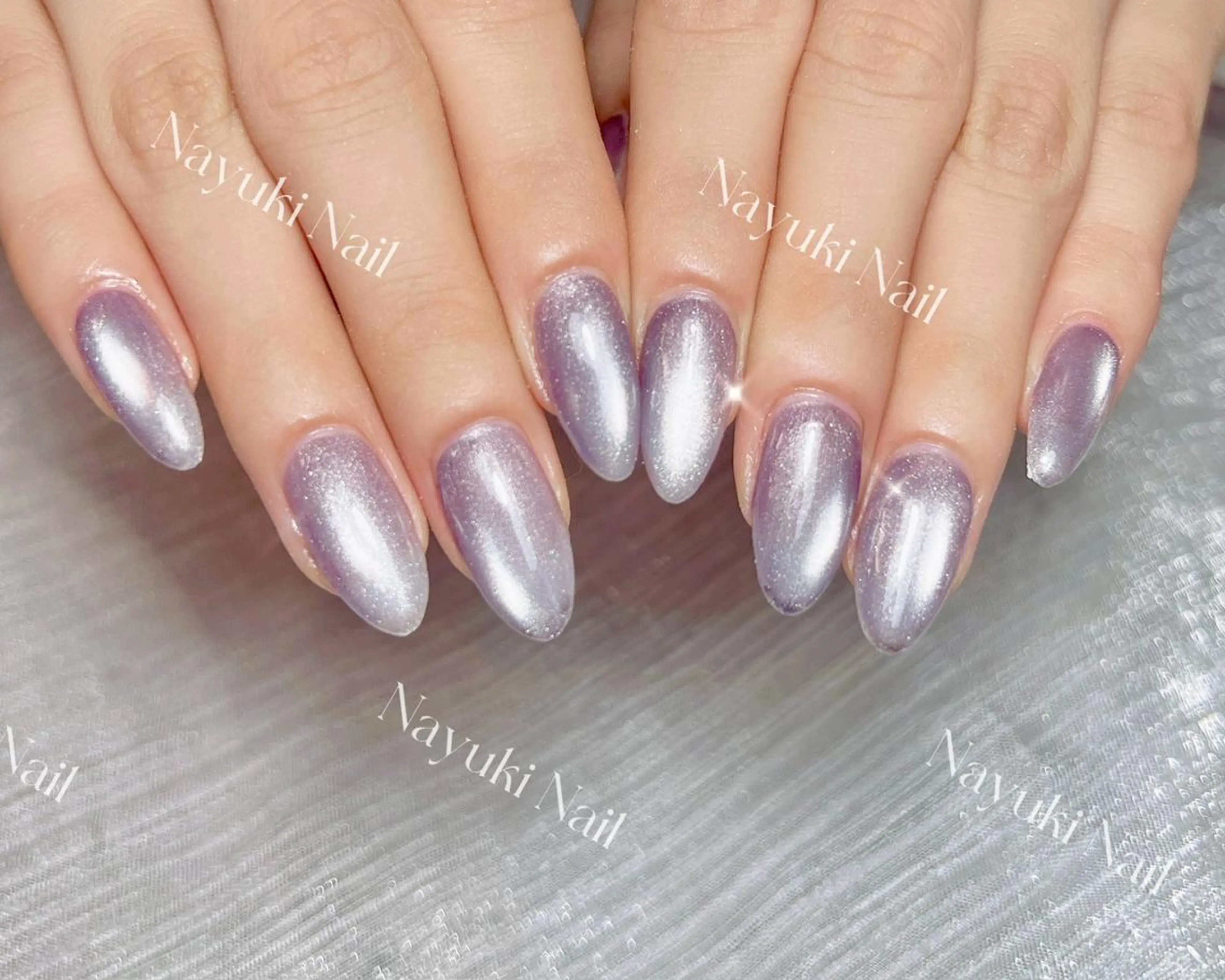 ネイル 🦋 Queenieのネイルデザイン