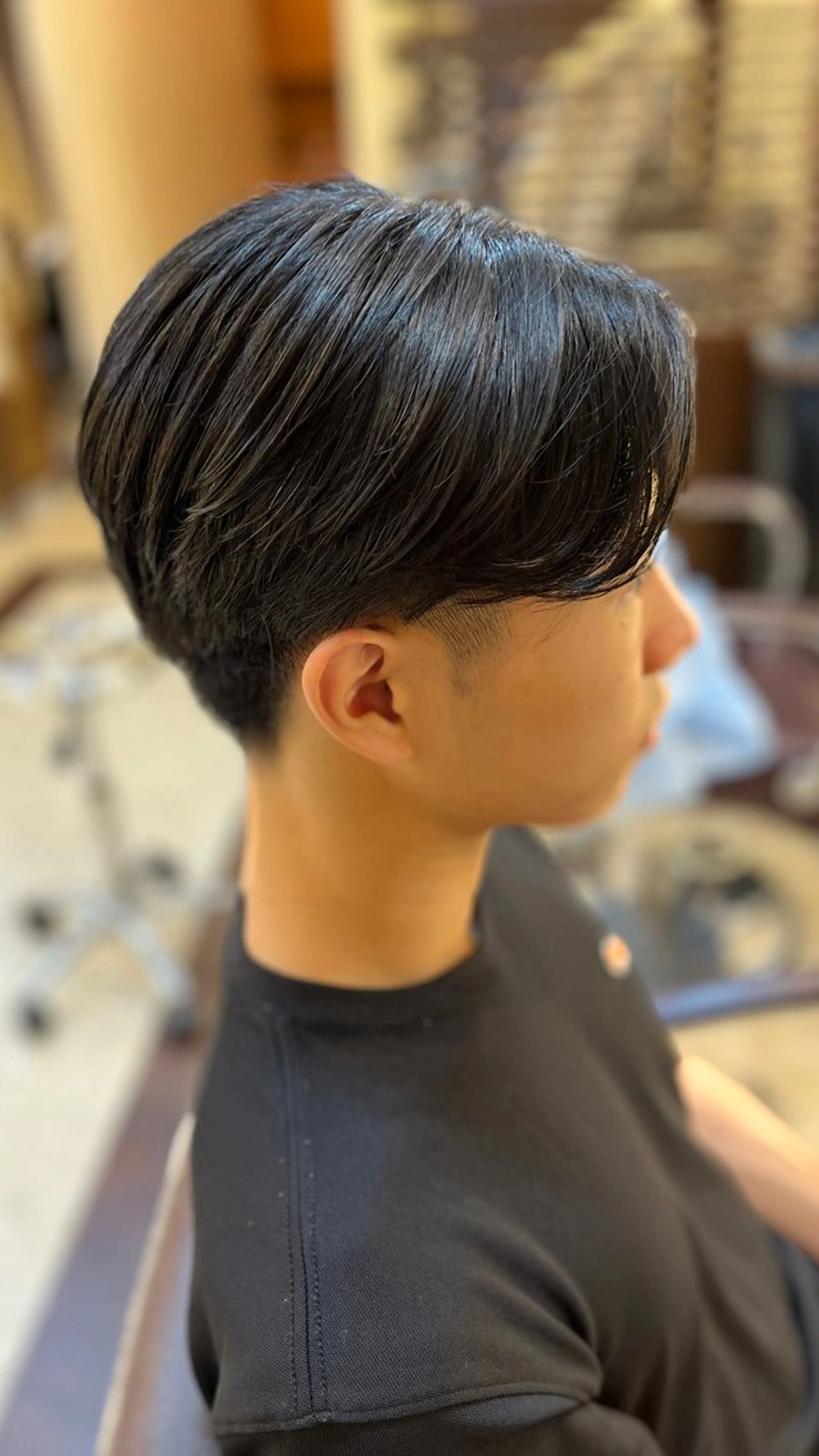 メンズ センターパート ツーブロック 片岡 友輝のヘアスタイル