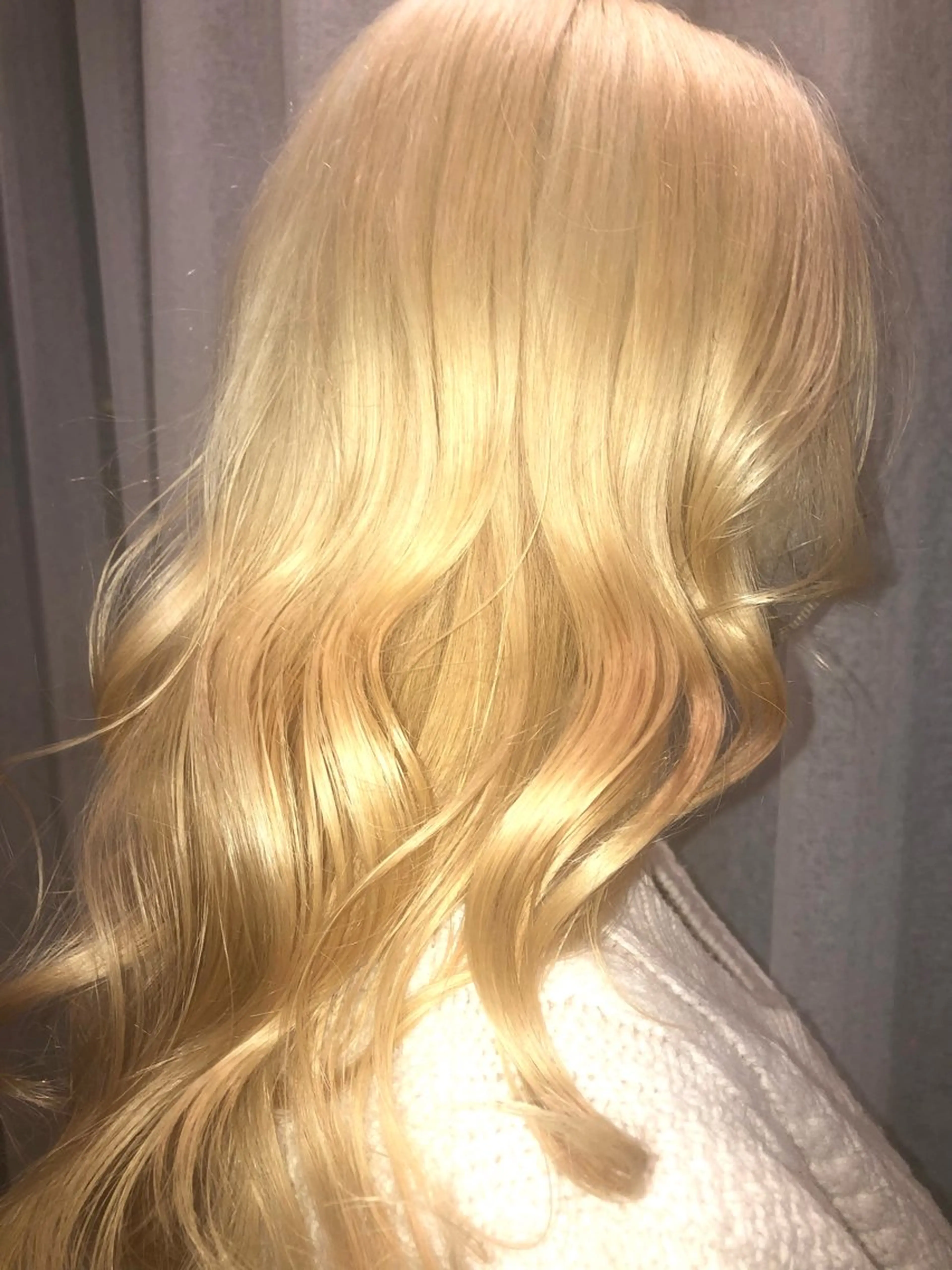 ロング カラー ブリーチ ブロンド るか 🍀のヘアスタイル